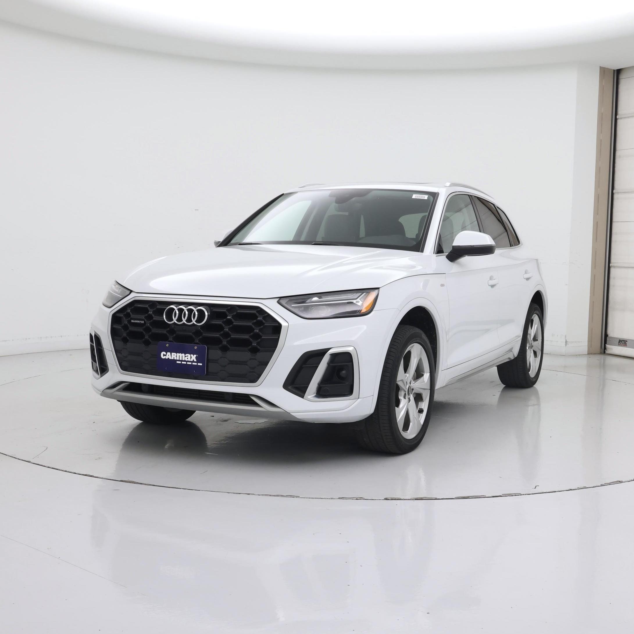 Thumbnail: 2023 Audi Q5 - 4