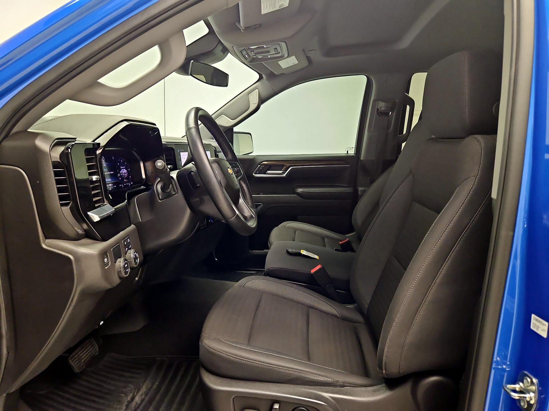 Thumbnail: 2025 Chevrolet Silverado 1500 - 11