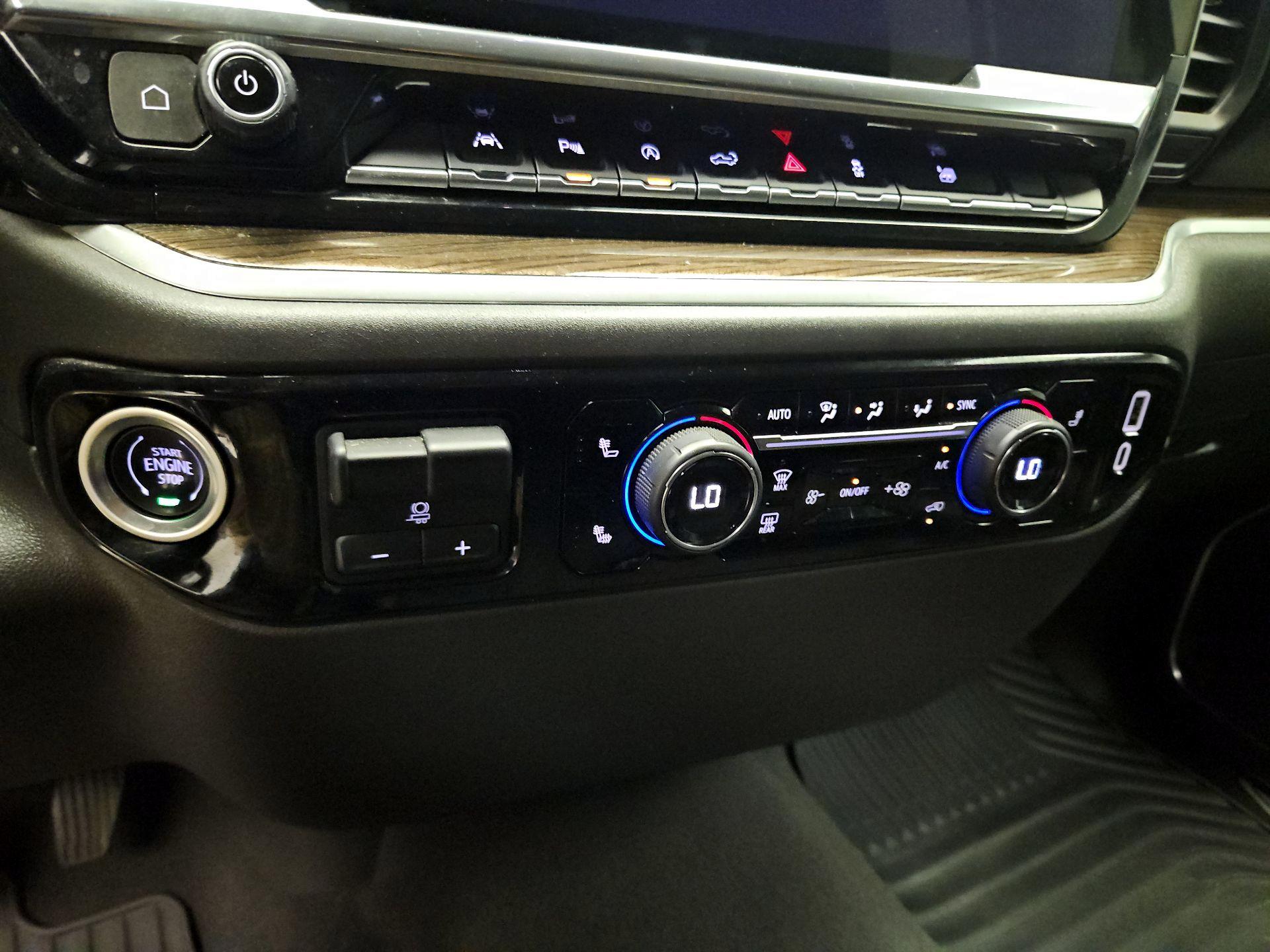 Thumbnail: 2025 Chevrolet Silverado 1500 - 17