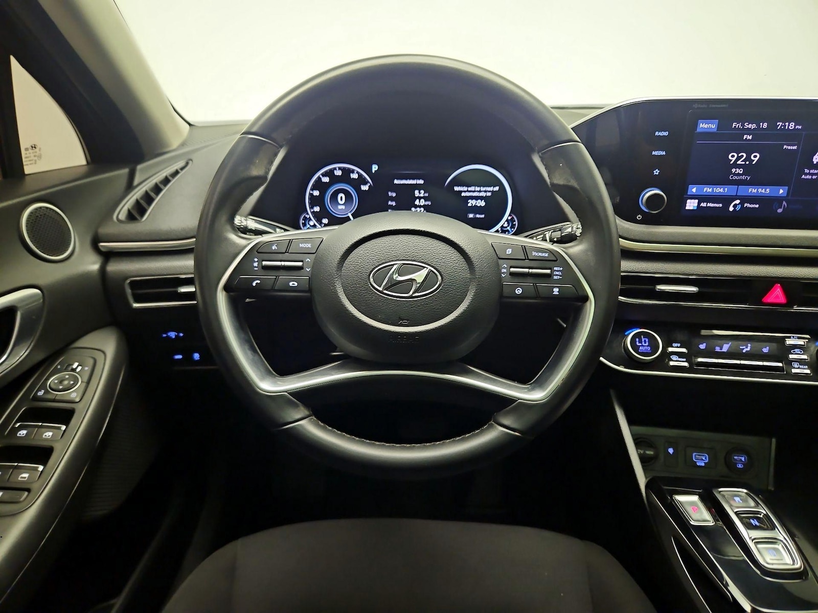 2022 Hyundai Sonata SEL - Photo 11