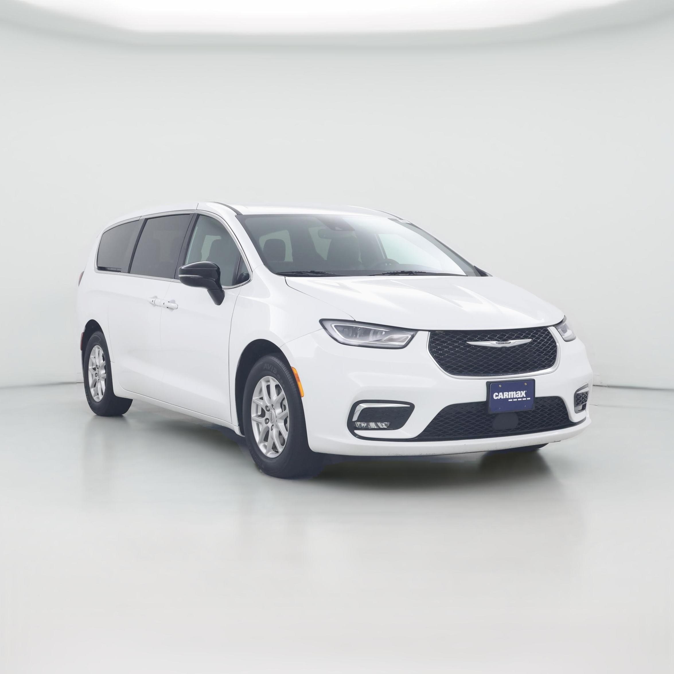 Thumbnail: 2025 Chrysler Pacifica - 1