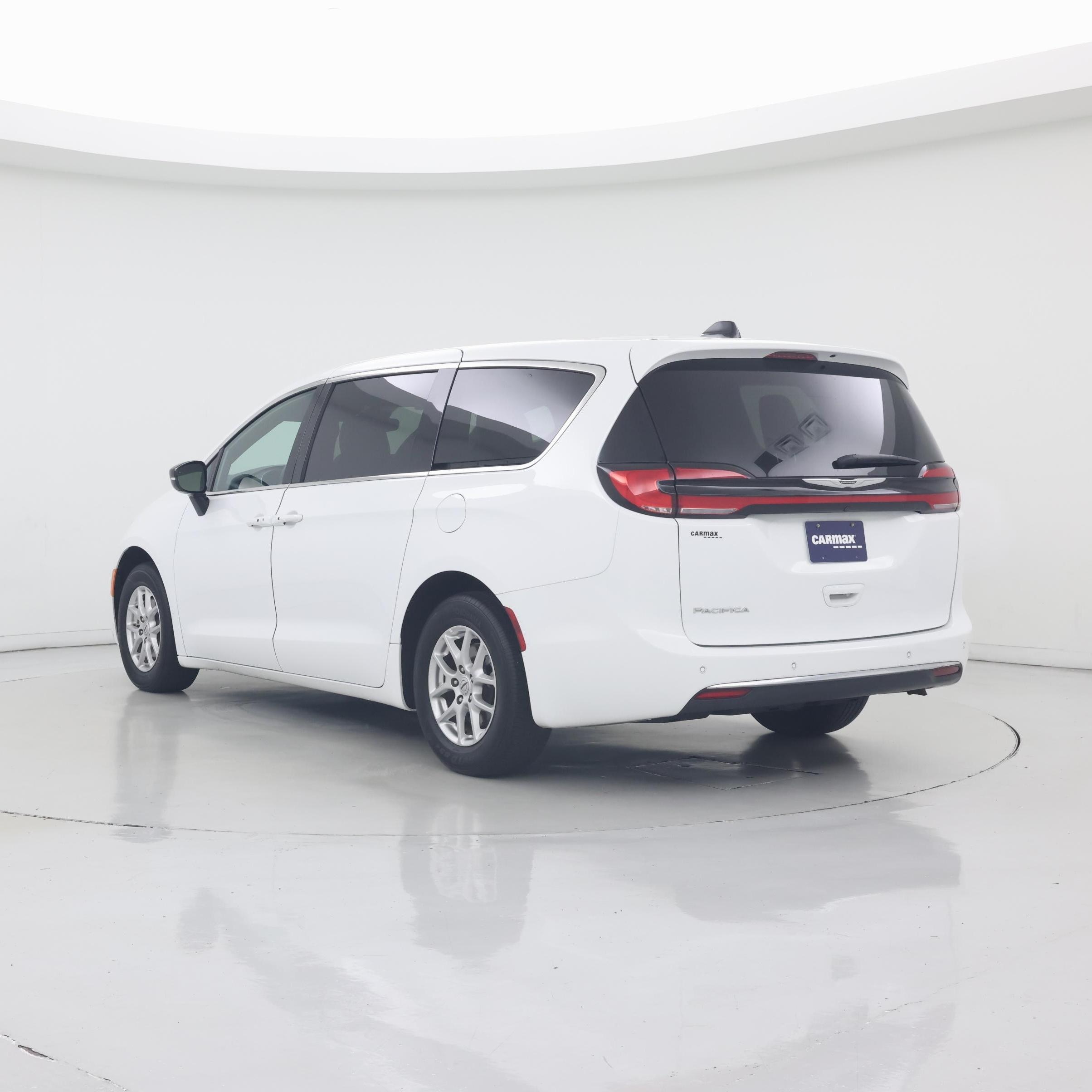 Thumbnail: 2025 Chrysler Pacifica - 2