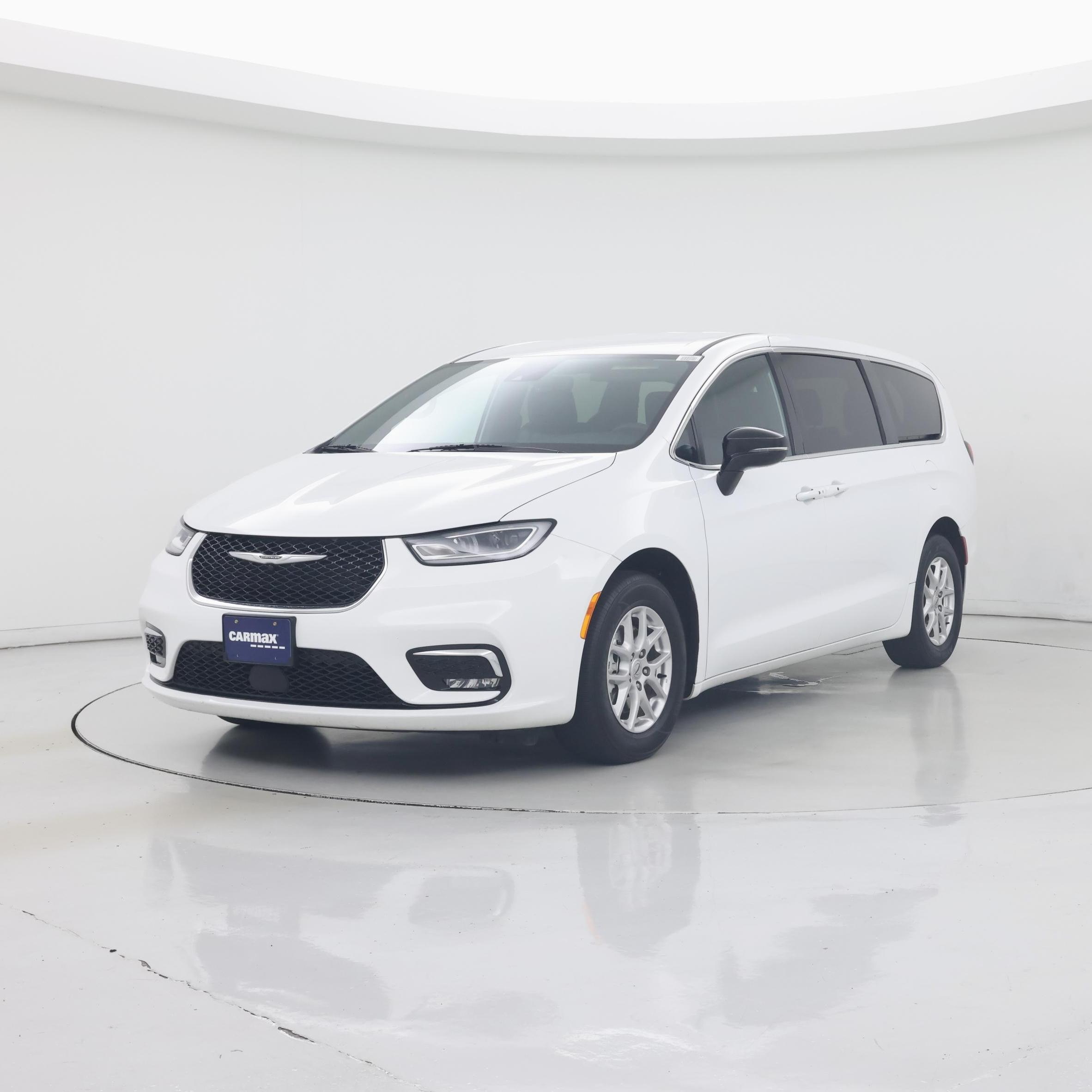 Thumbnail: 2025 Chrysler Pacifica - 4