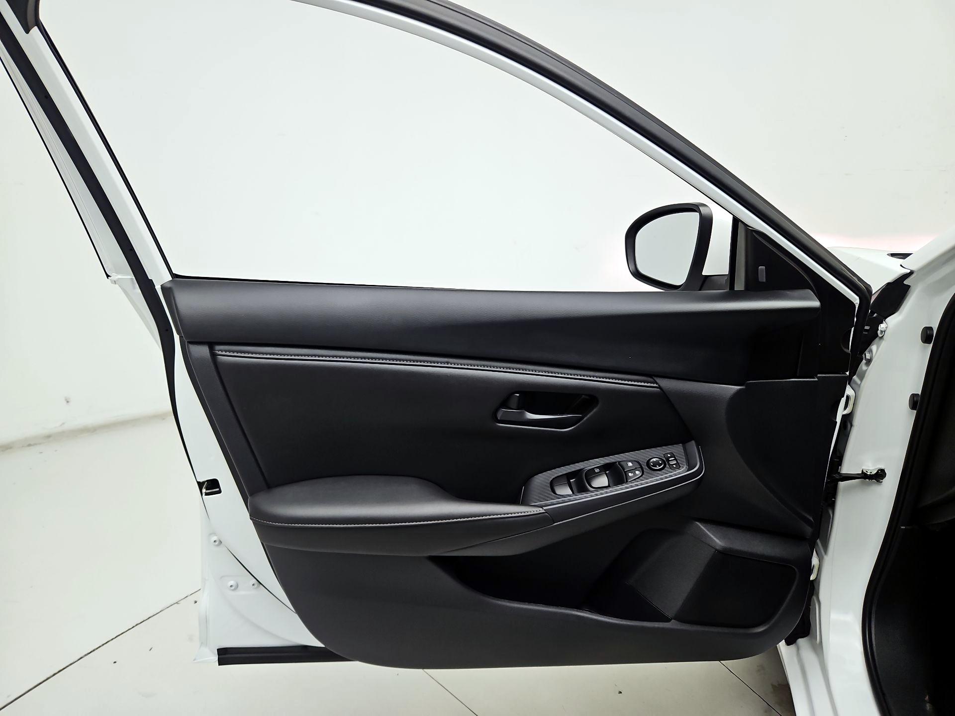Thumbnail: 2025 Nissan Sentra - 12