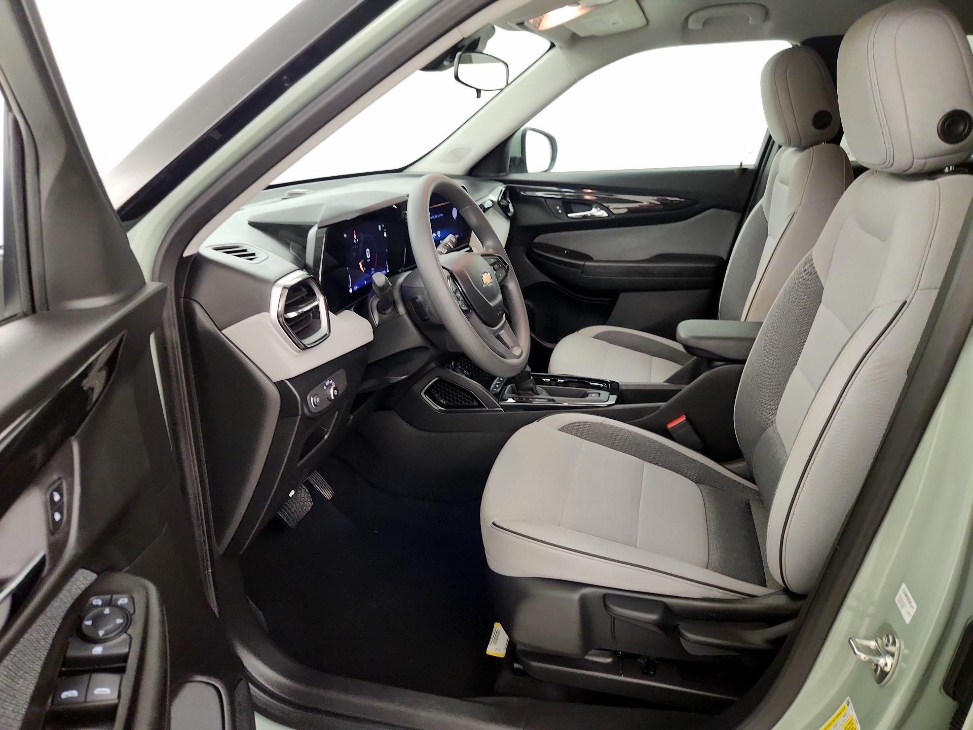Thumbnail: 2026 Chevrolet TrailBlazer - 11