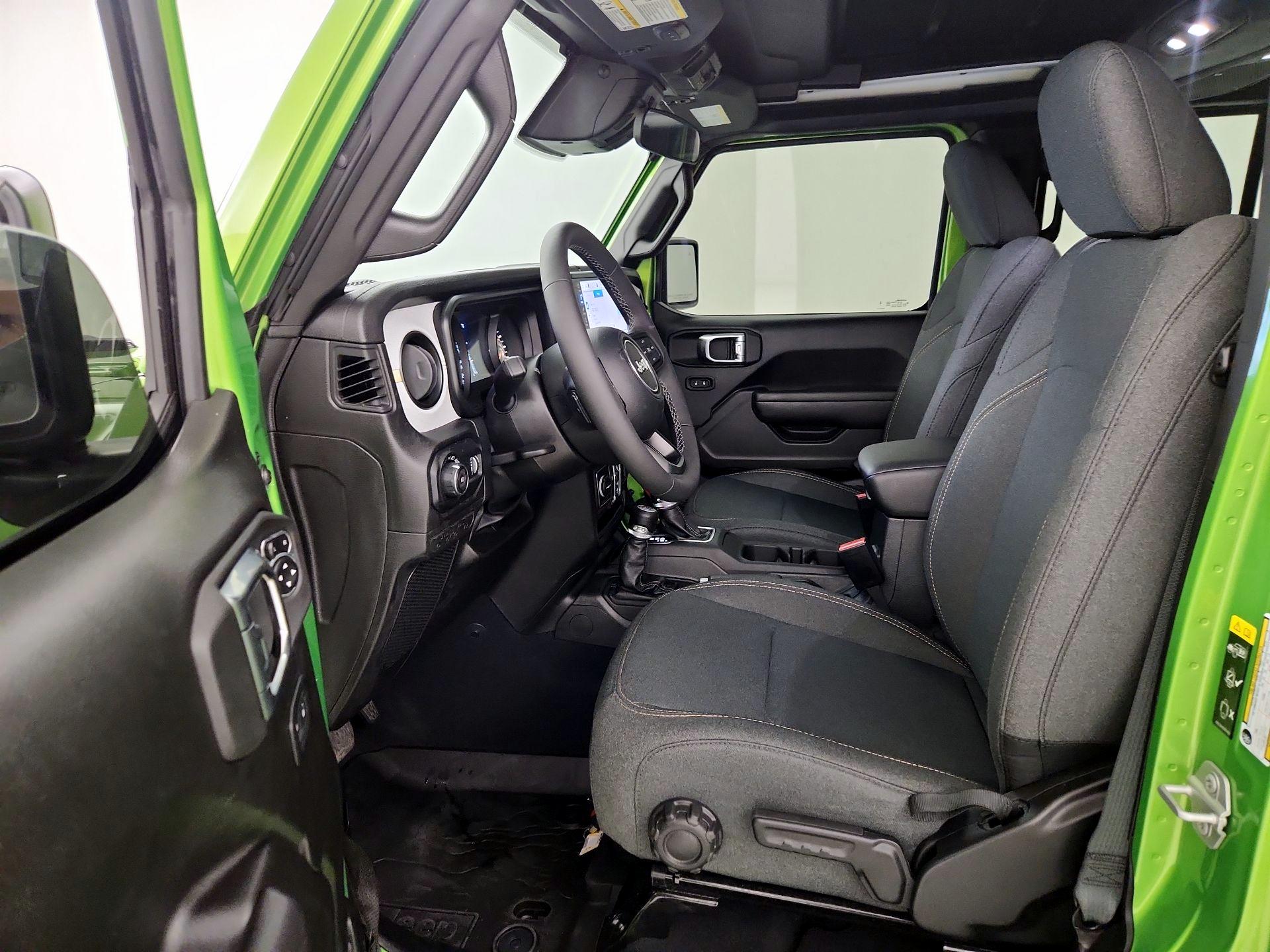 Thumbnail: 2025 Jeep Wrangler - 11