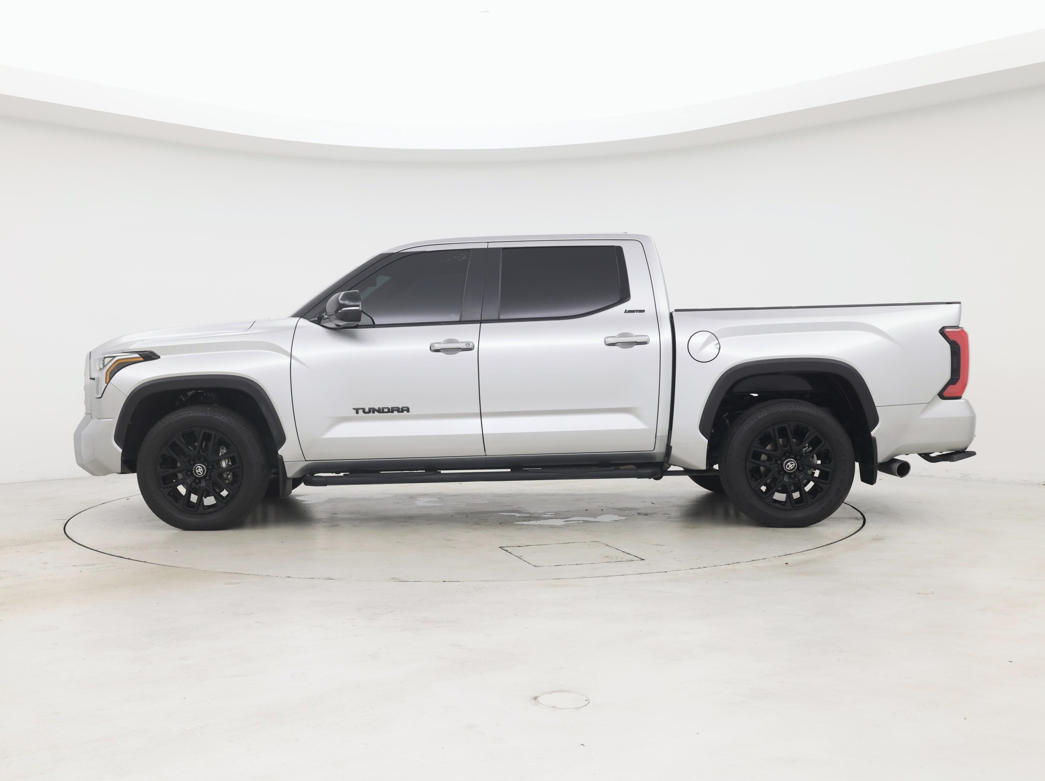 Thumbnail: 2025 Toyota Tundra - 3