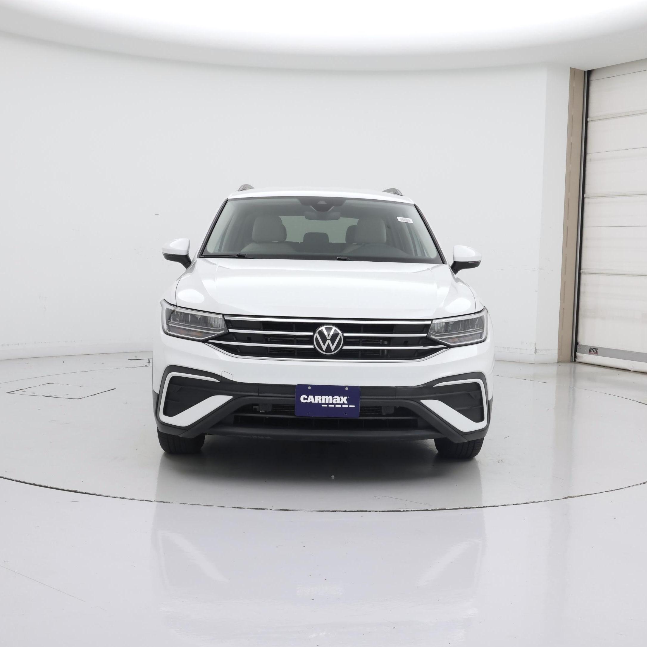 Thumbnail: 2023 Volkswagen Tiguan - 5