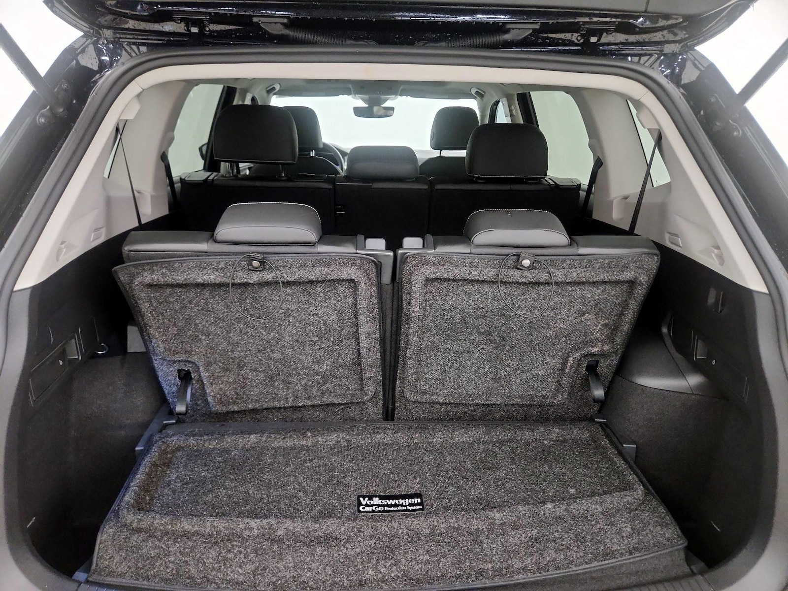 2023 Volkswagen Tiguan SE - Photo 17