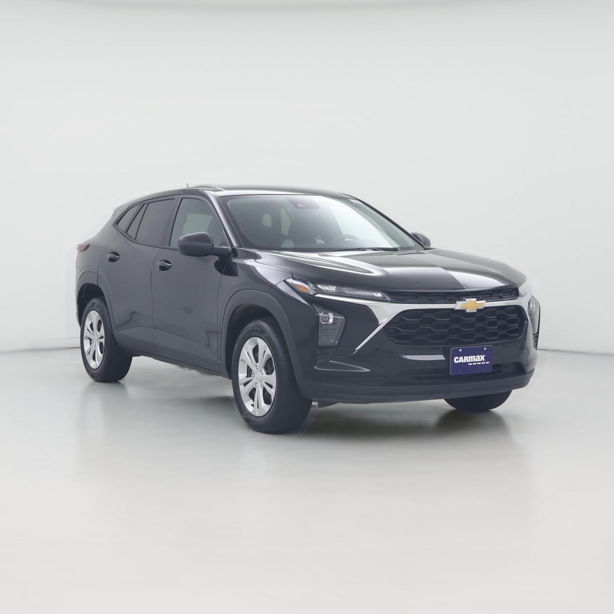 2025 Chevrolet Trax LS - Photo 1