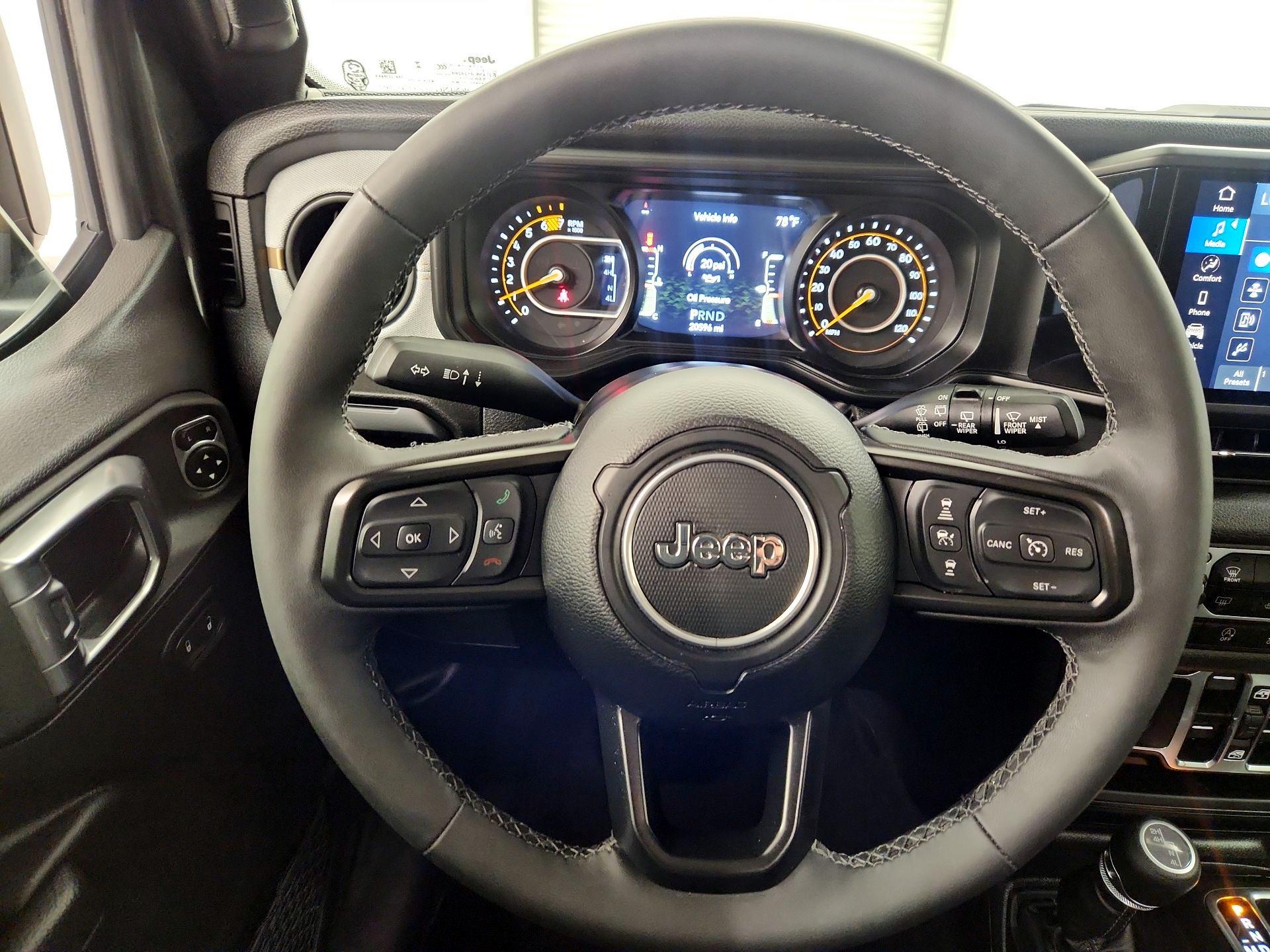 Thumbnail: 2025 Jeep Wrangler - 10