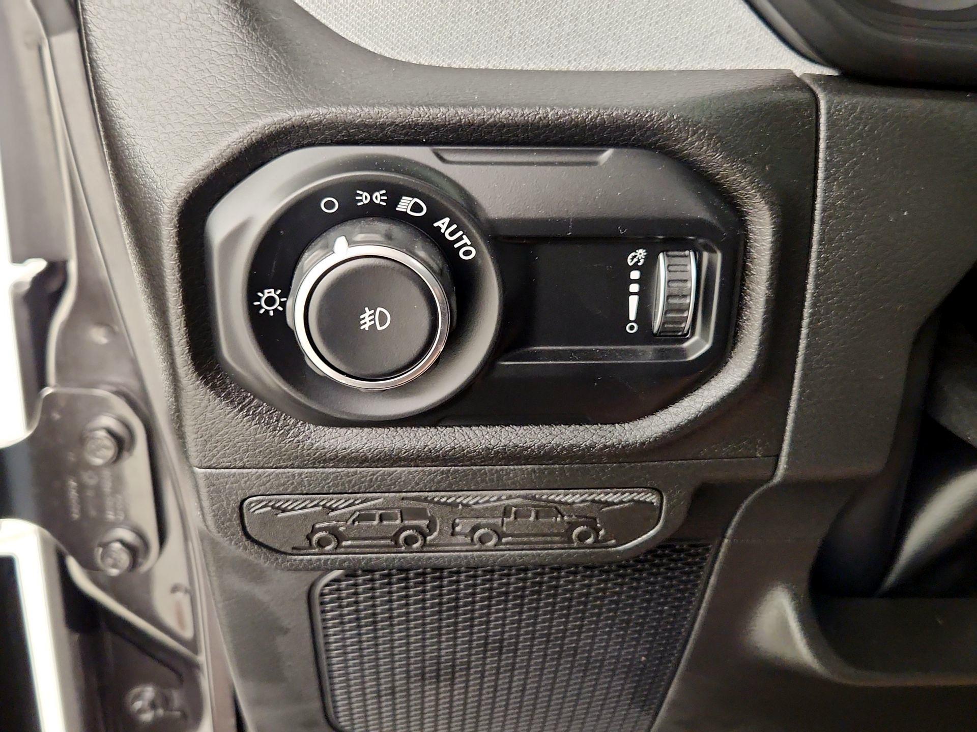 Thumbnail: 2025 Jeep Wrangler - 13