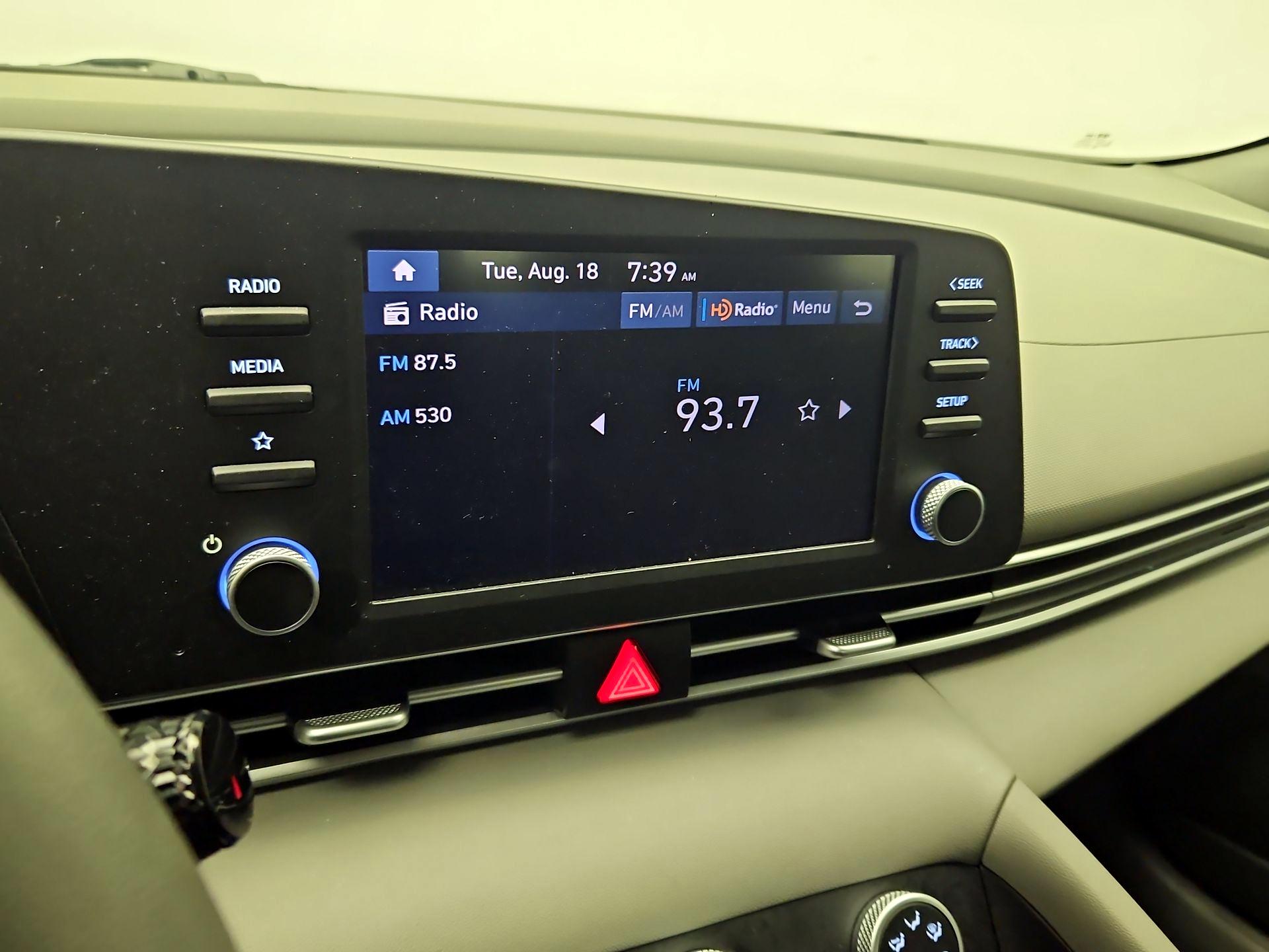 Thumbnail: 2025 Hyundai Elantra - 15