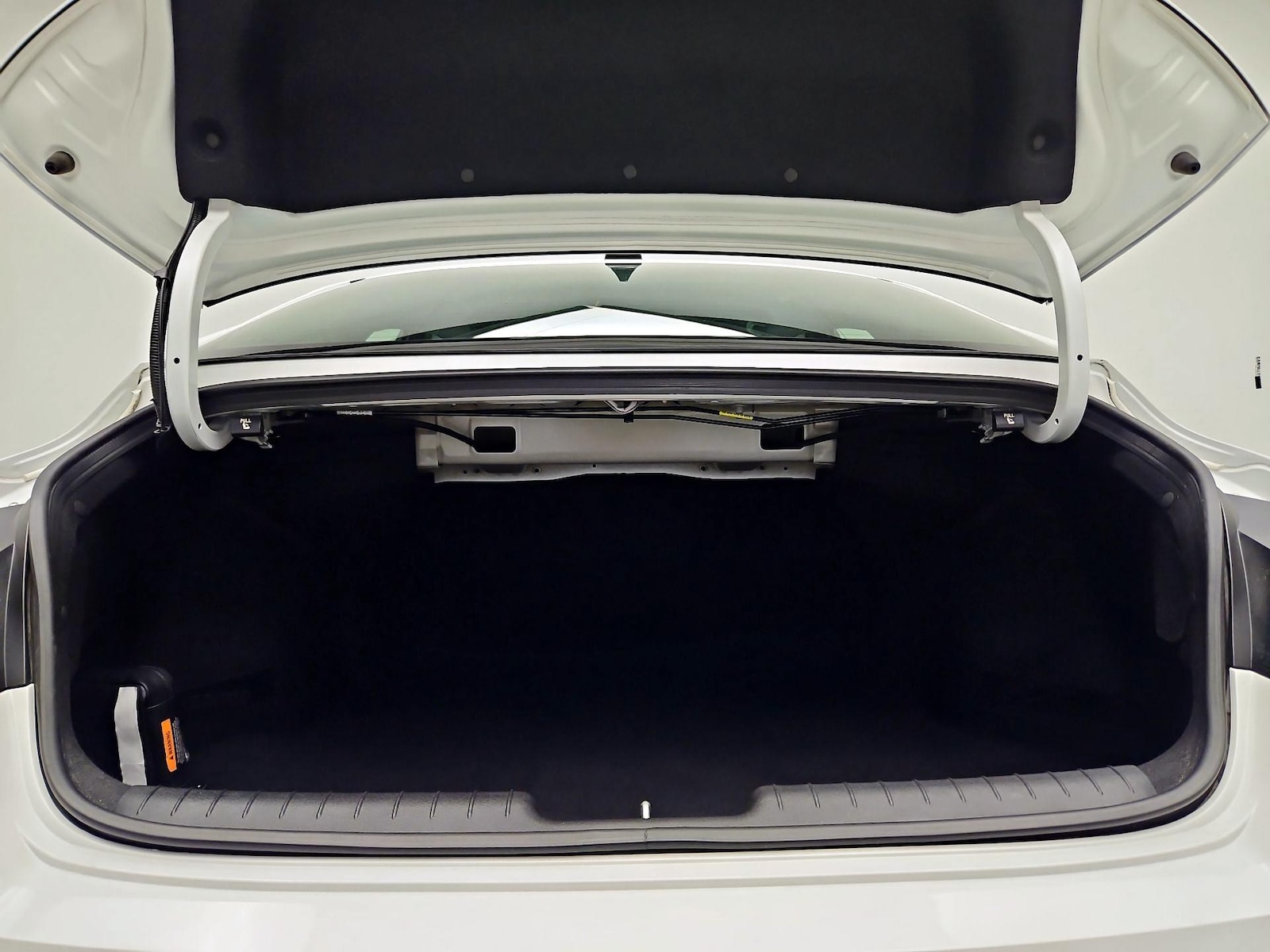 2025 Hyundai Elantra SE - Photo 21