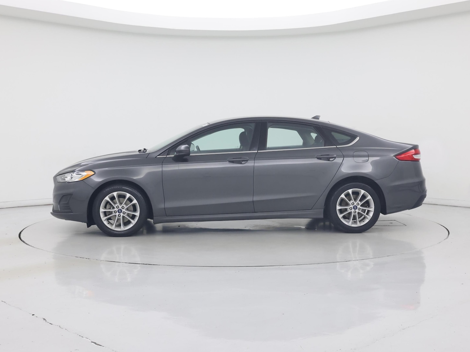 2020 Ford Fusion Hybrid SE - Photo 4