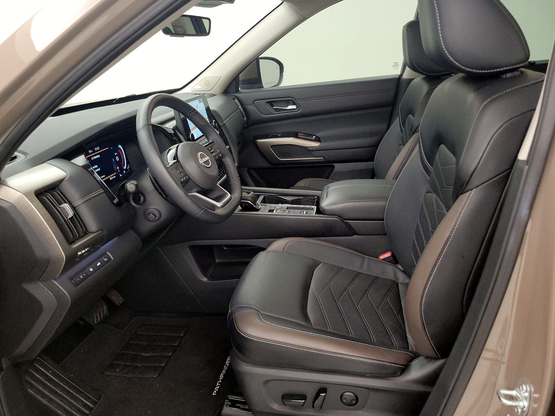 Thumbnail: 2024 Nissan Pathfinder - 11