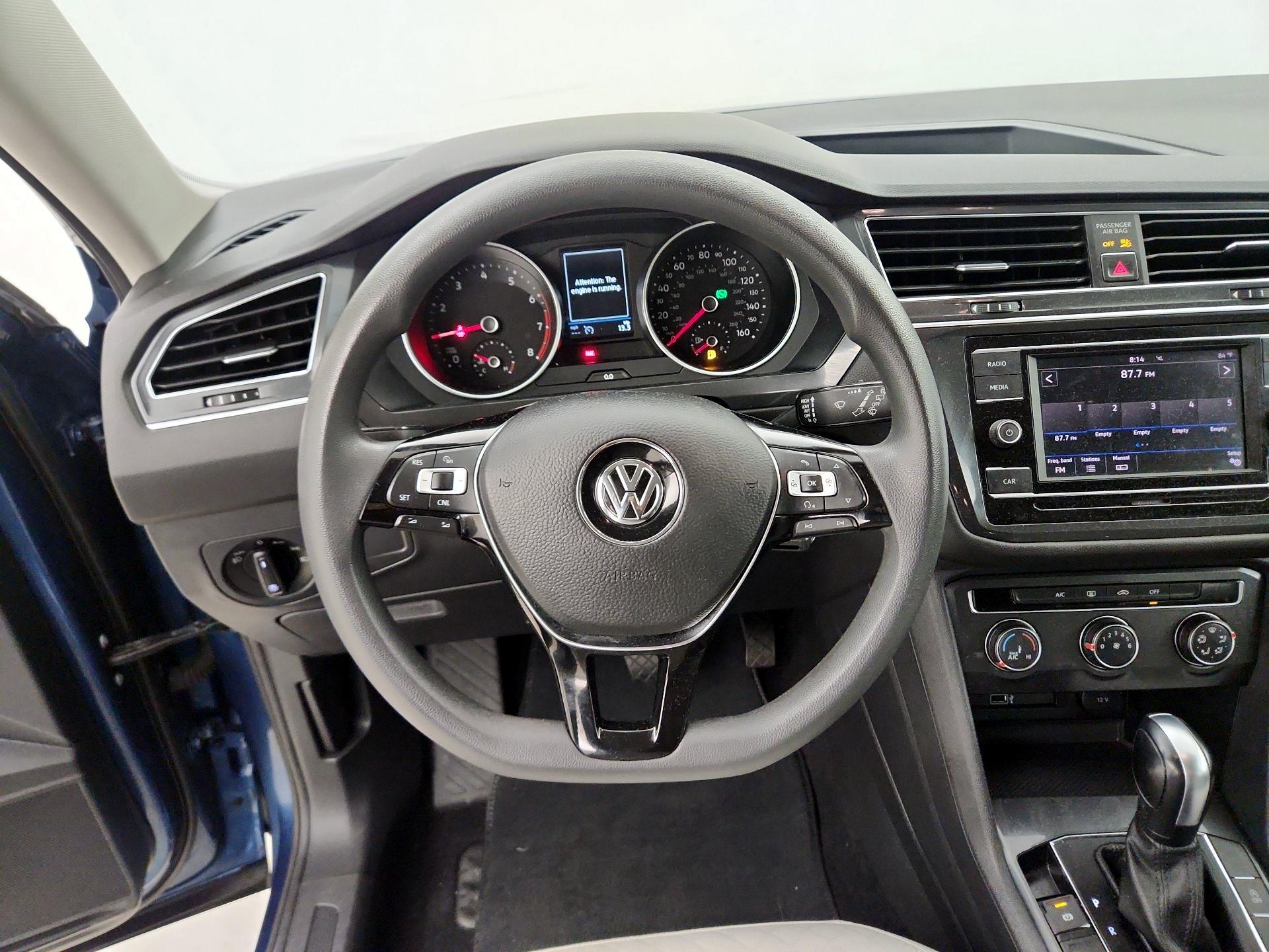 Thumbnail: 2018 Volkswagen Tiguan - 10