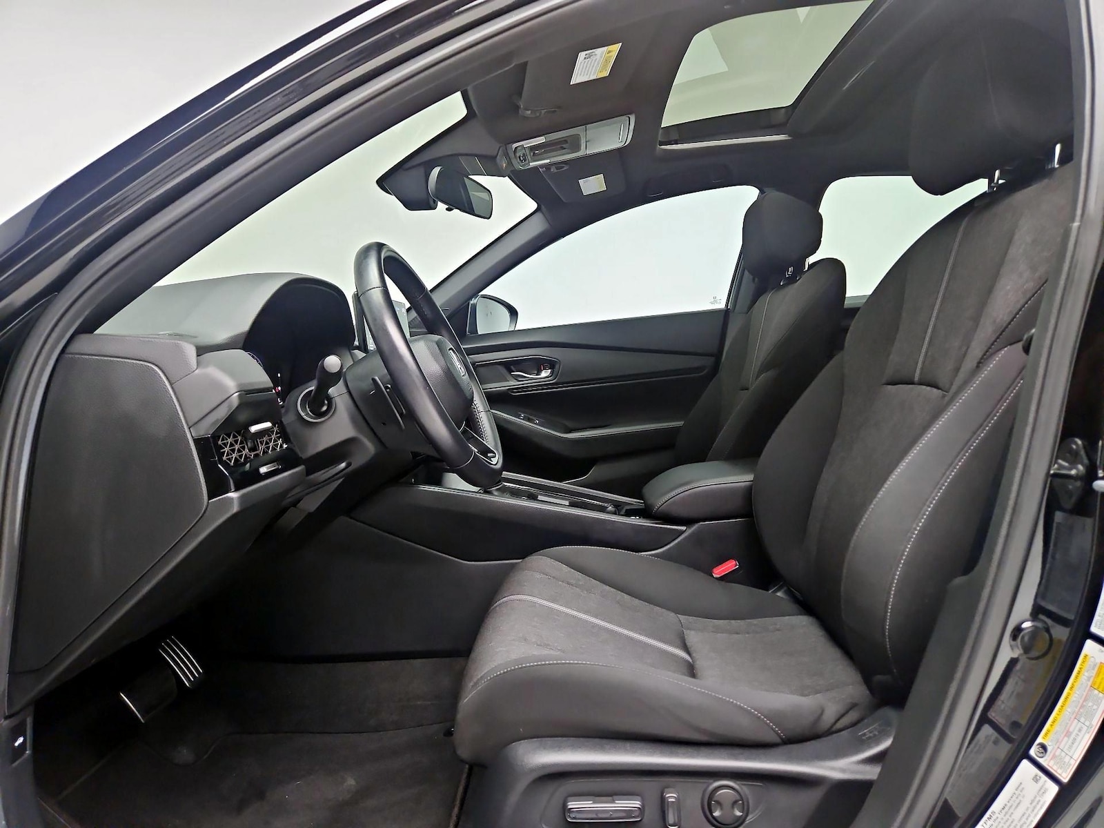 Power Seat(s) & Side Airbags