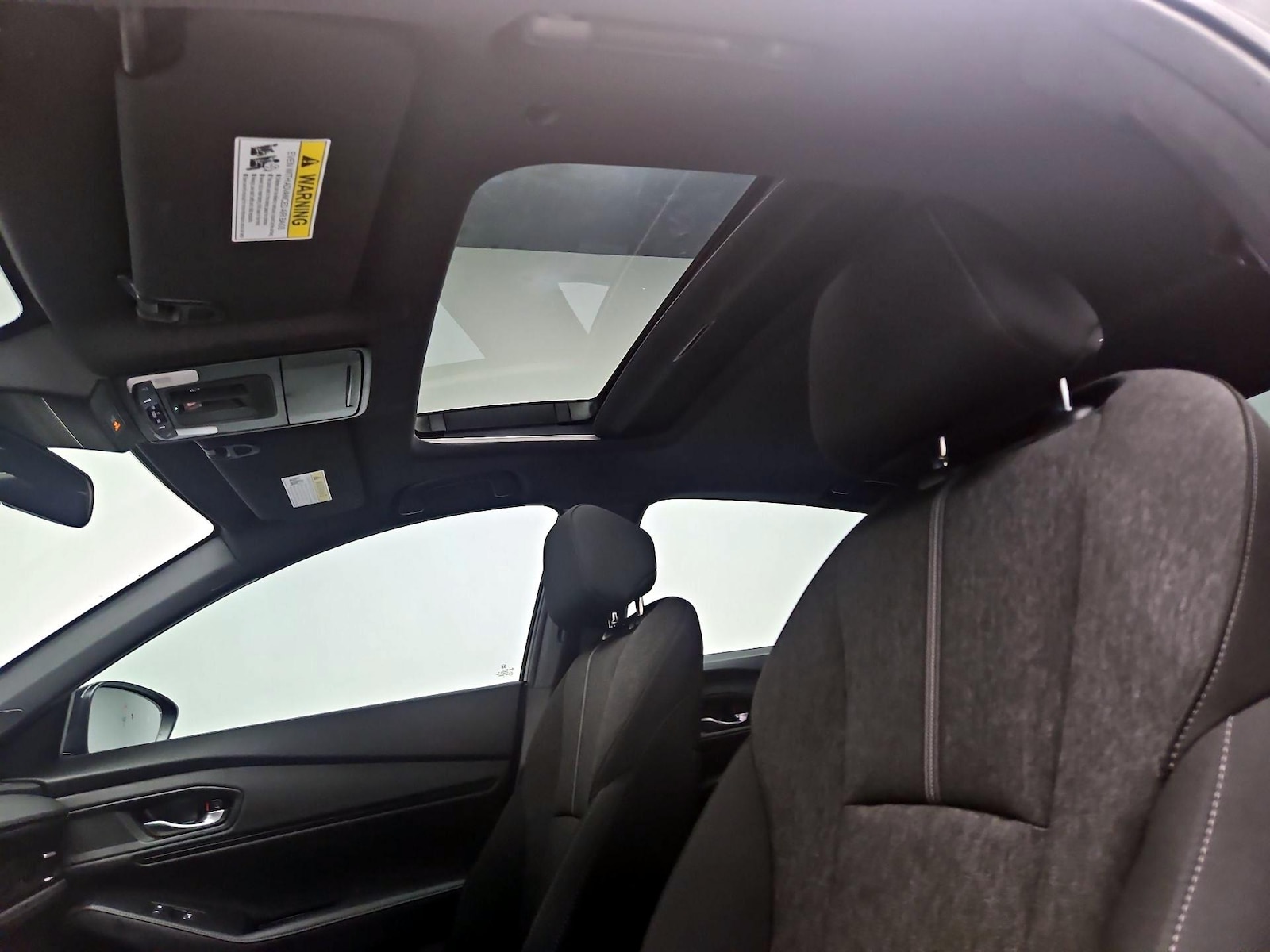 Sunroof(s) & Overhead Airbags