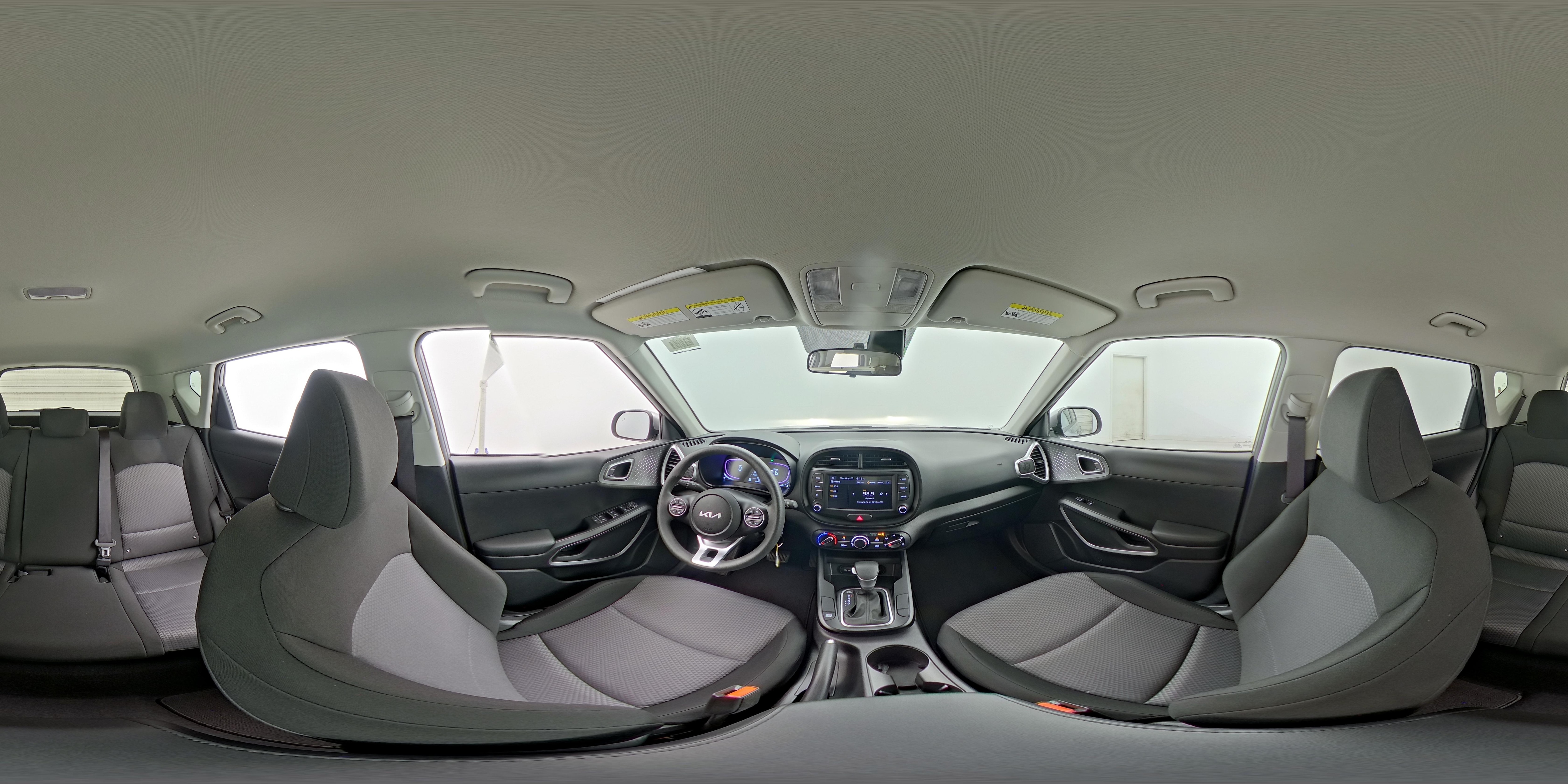 2025 Kia Soul LX - Photo 24