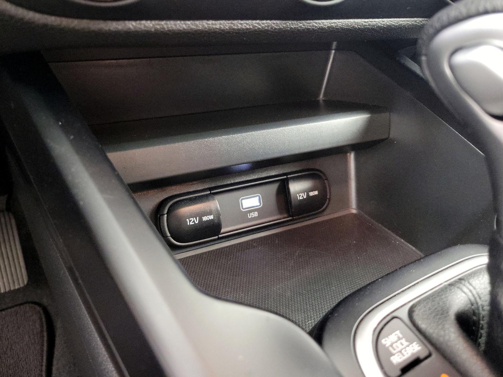 2025 Kia Soul LX - Photo 19