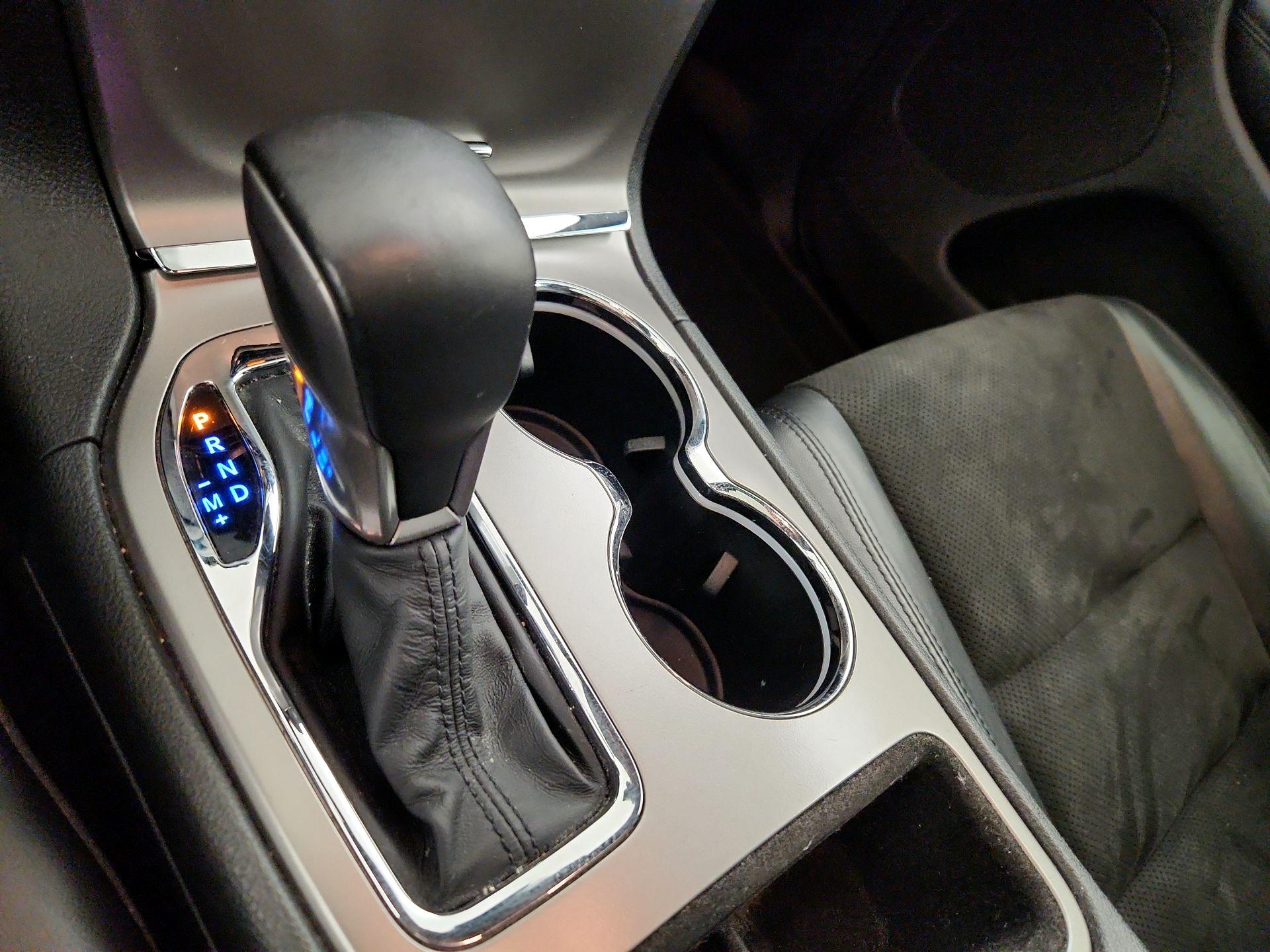Thumbnail: 2019 Jeep Grand Cherokee - 18
