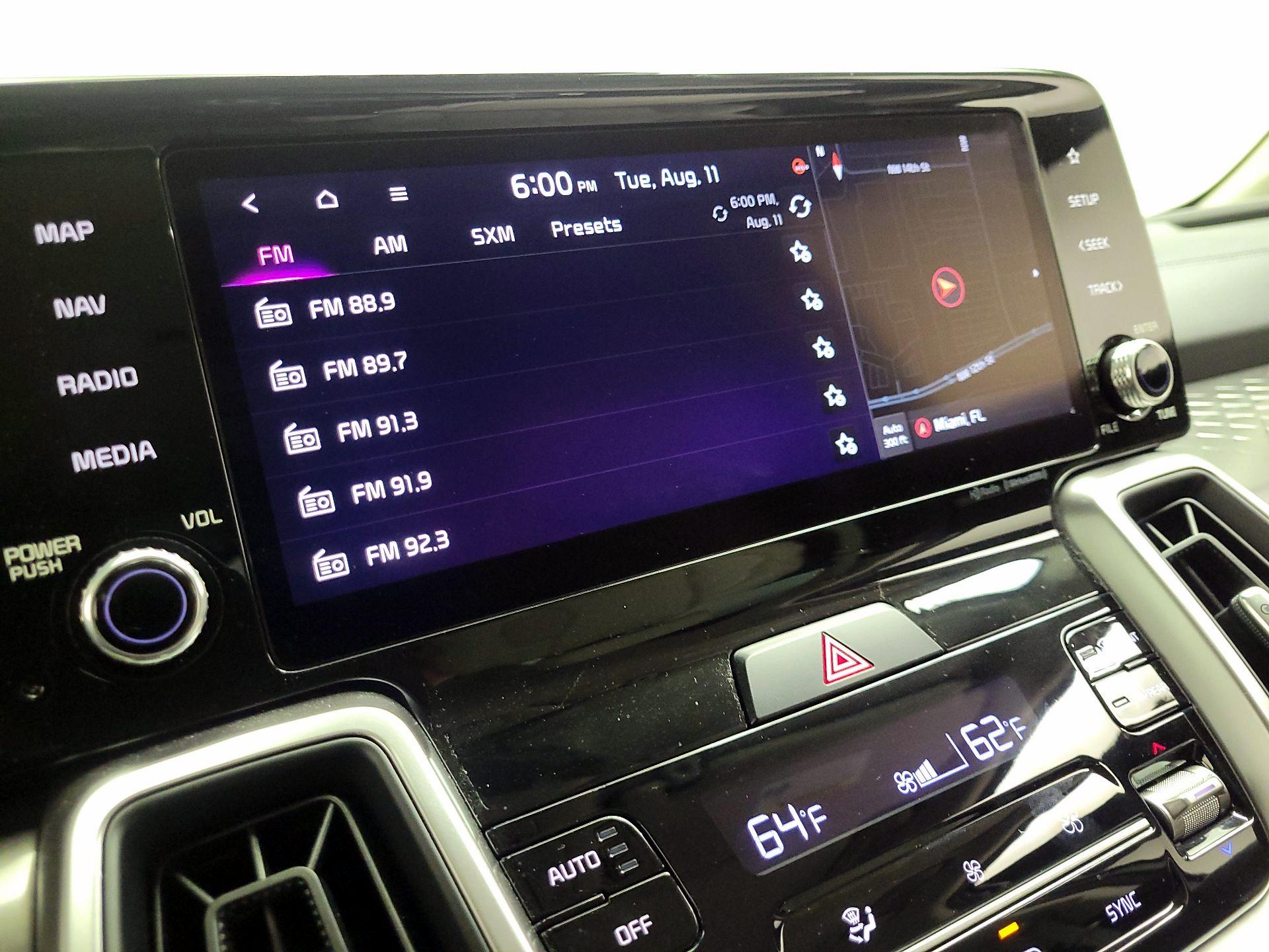 Thumbnail: 2023 Kia Sorento - 16