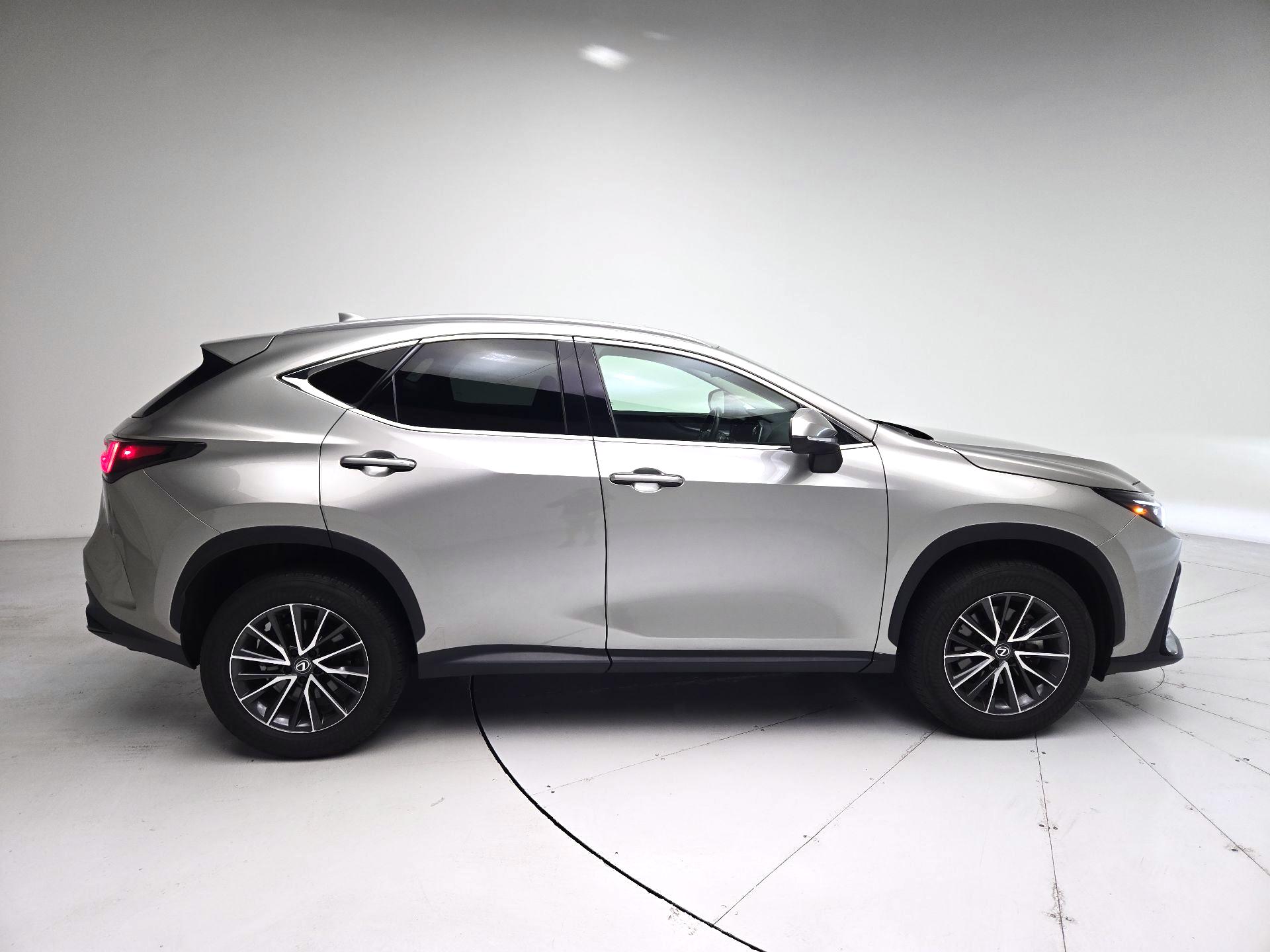 Thumbnail: 2024 Lexus NX - 4