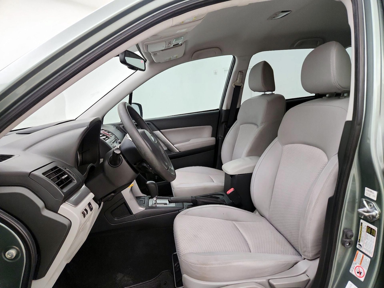 2015 Subaru Forester i - Photo 12