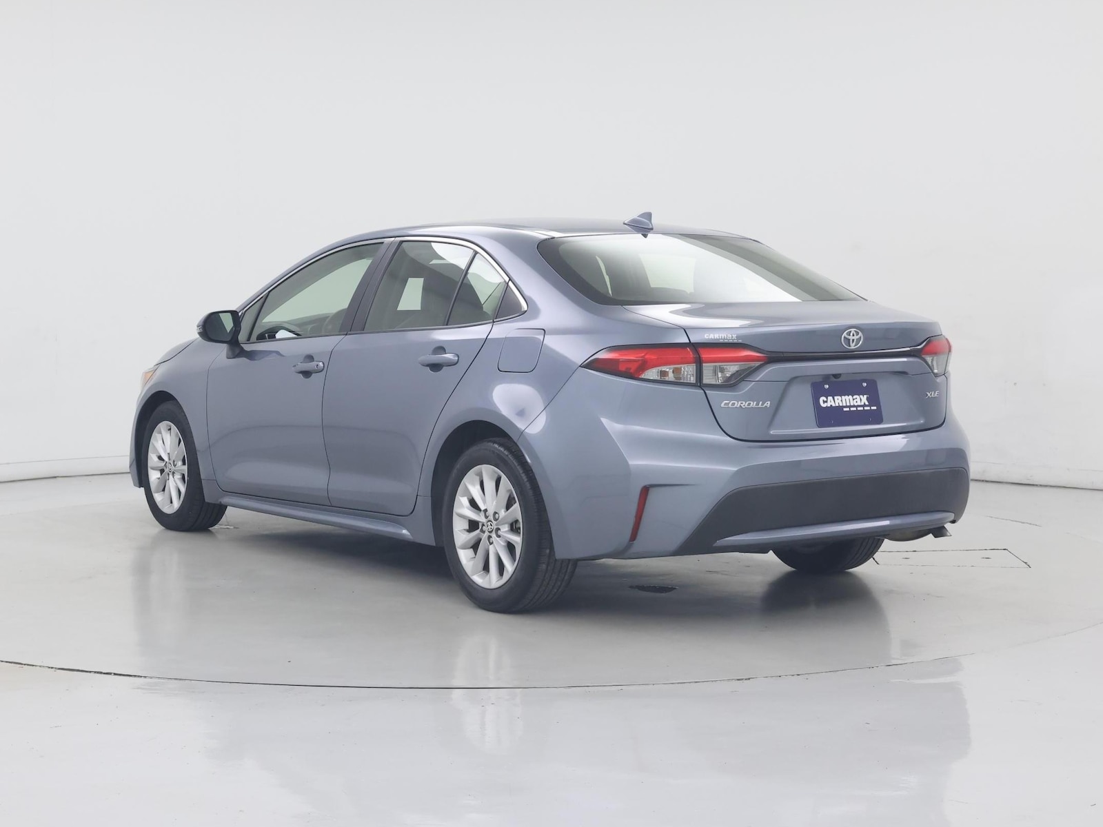 2020 Toyota Corolla XLE - Photo 3