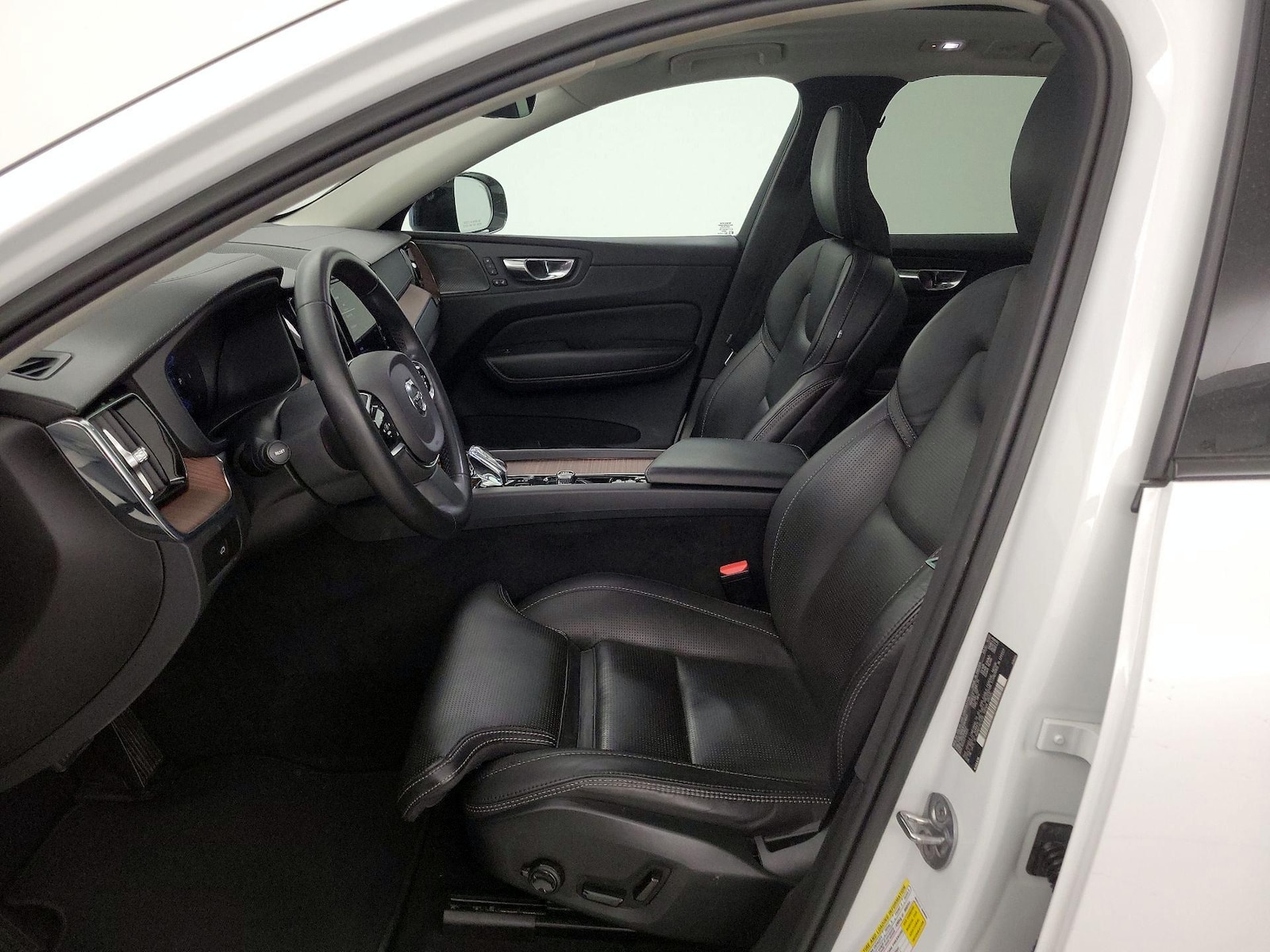 2023 Volvo XC60 Ultimate - Photo 12