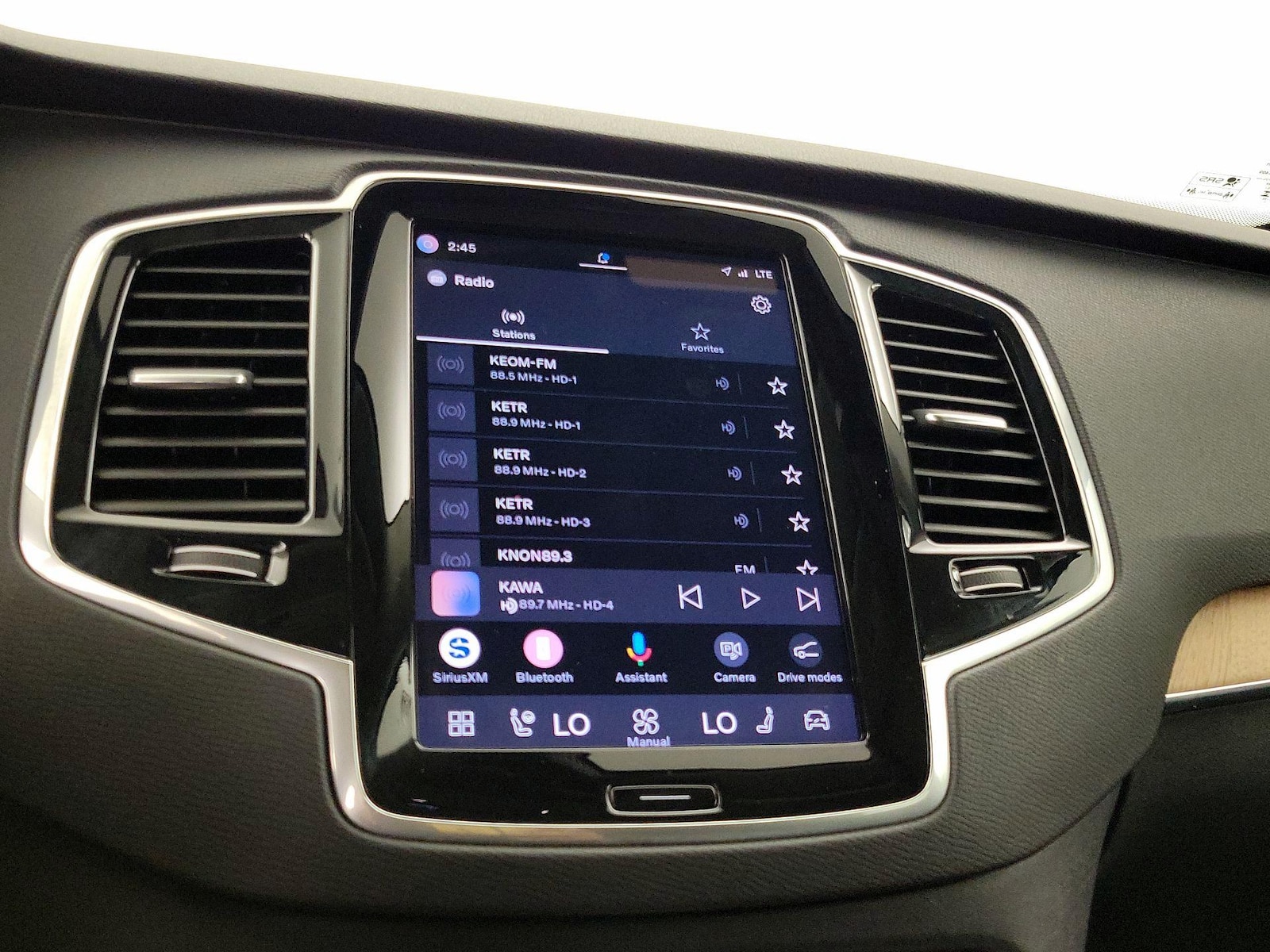 2023 Volvo XC90 Plus - Photo 16
