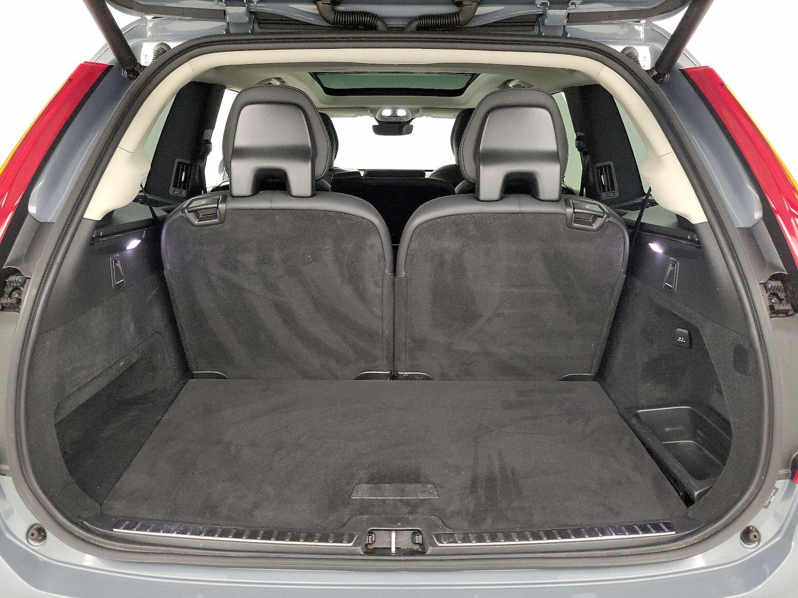2023 Volvo XC90 Plus - Photo 22