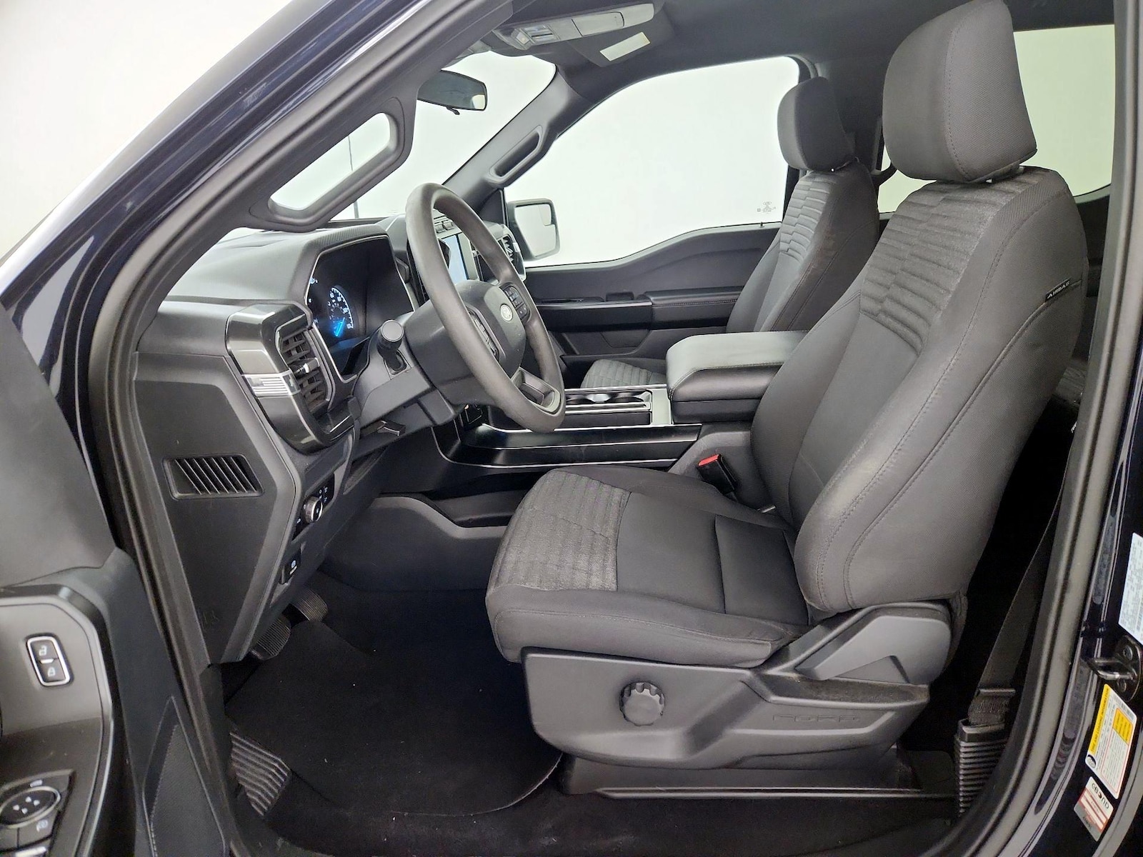 2023 Ford F-150 XL - Photo 12