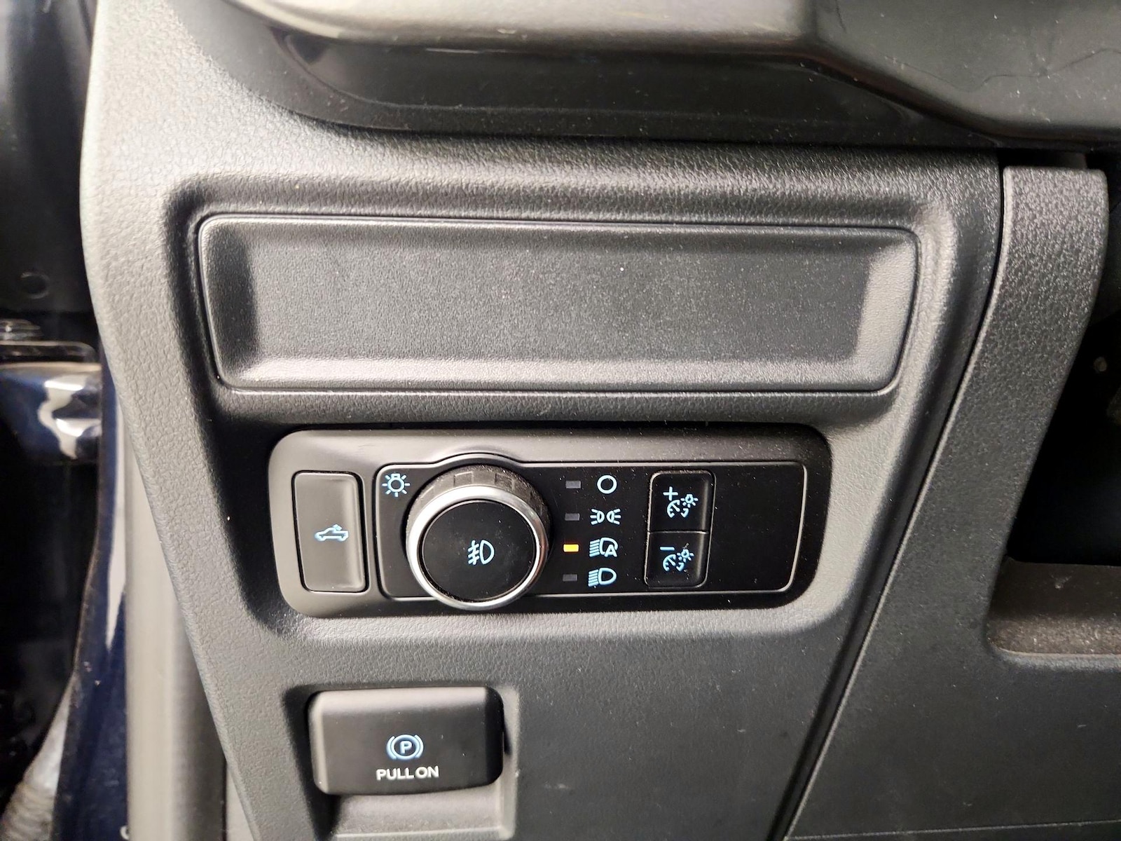 2023 Ford F-150 XL - Photo 14