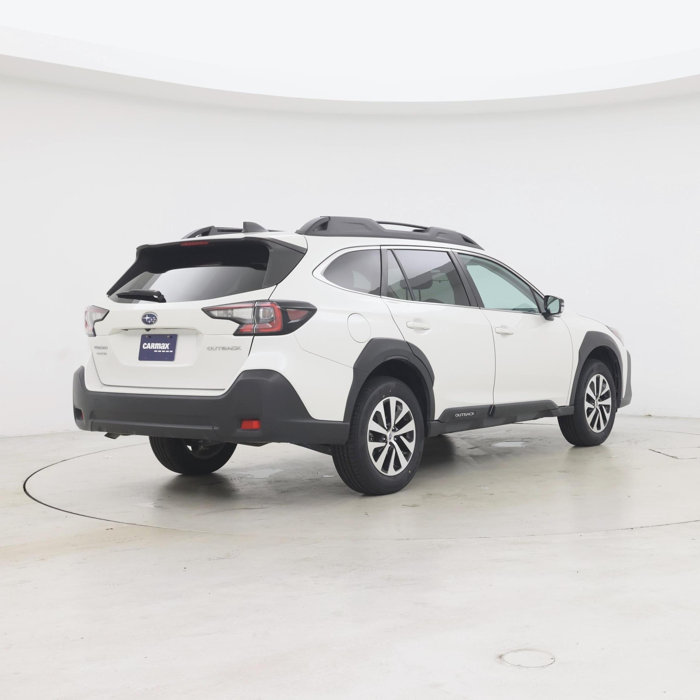 Thumbnail: 2023 Subaru Outback - 8