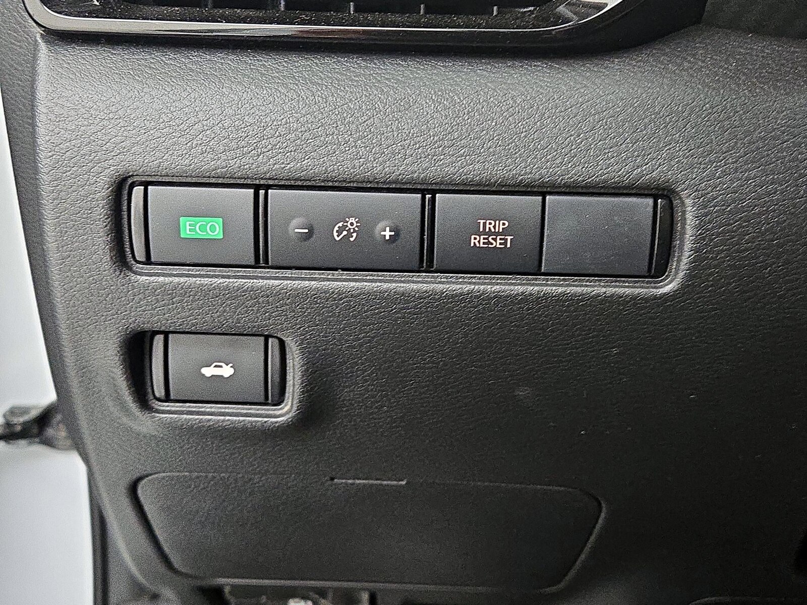 2022 Nissan Sentra SV - Photo 14