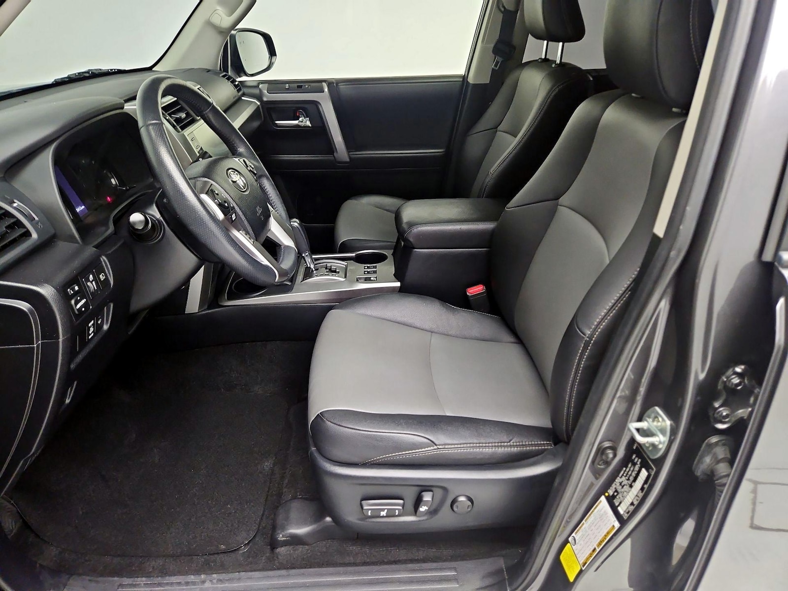 2022 Toyota 4Runner SR5 Premium - Photo 12