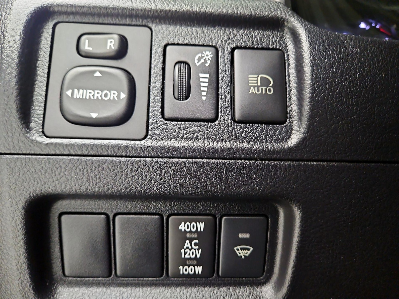 2022 Toyota 4Runner SR5 Premium - Photo 14