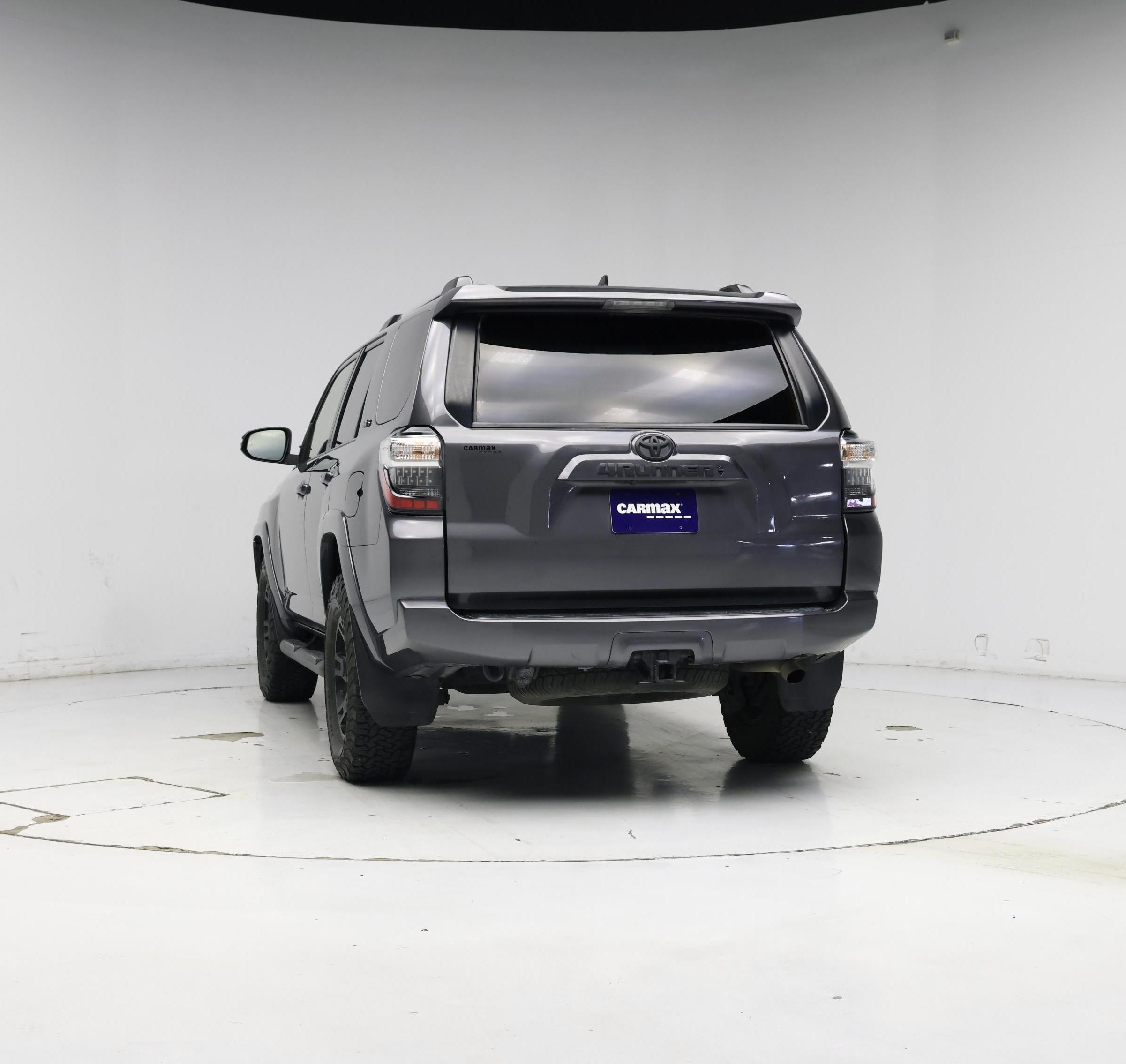 Thumbnail: 2022 Toyota 4Runner - 6