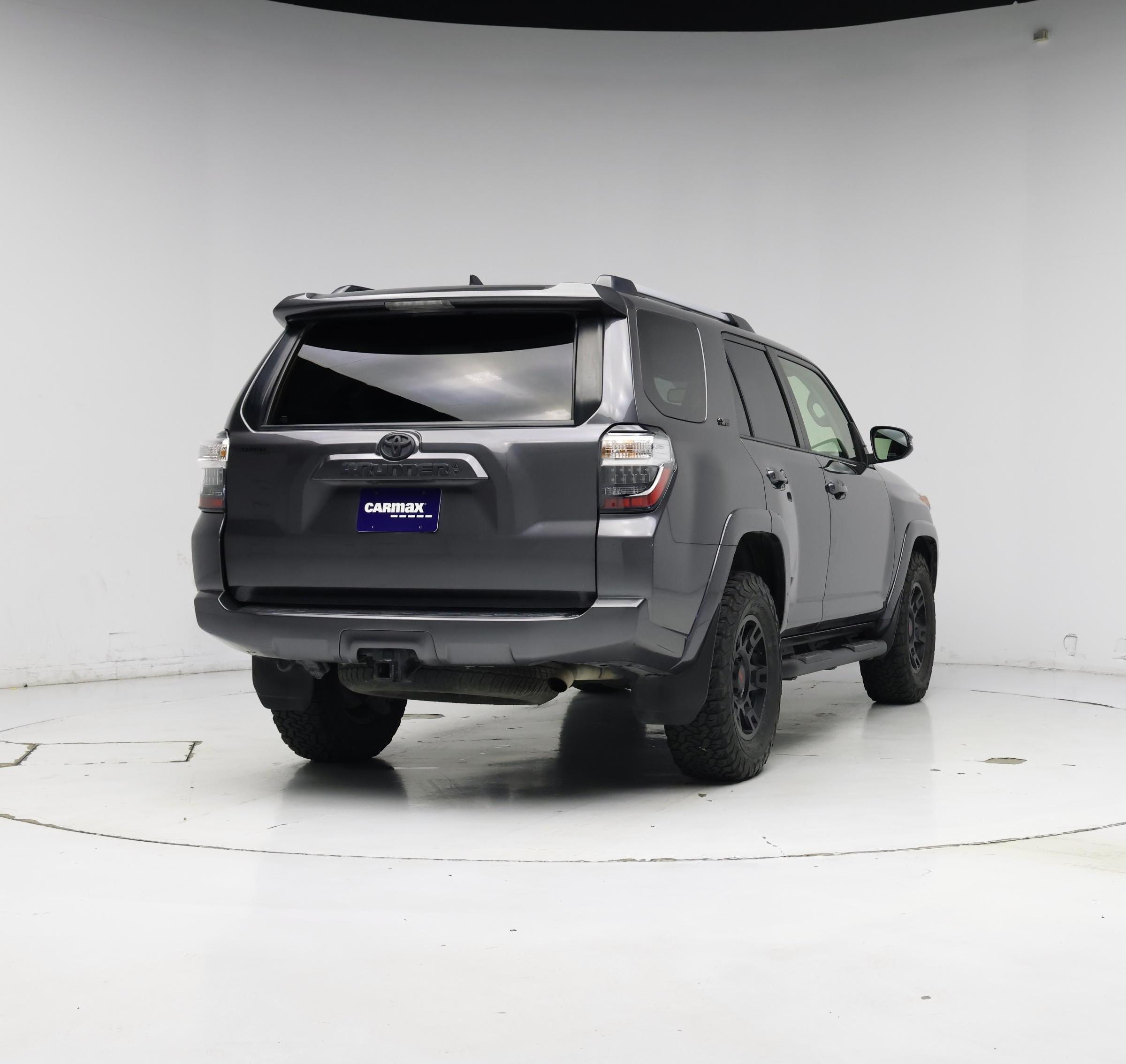 Thumbnail: 2022 Toyota 4Runner - 8