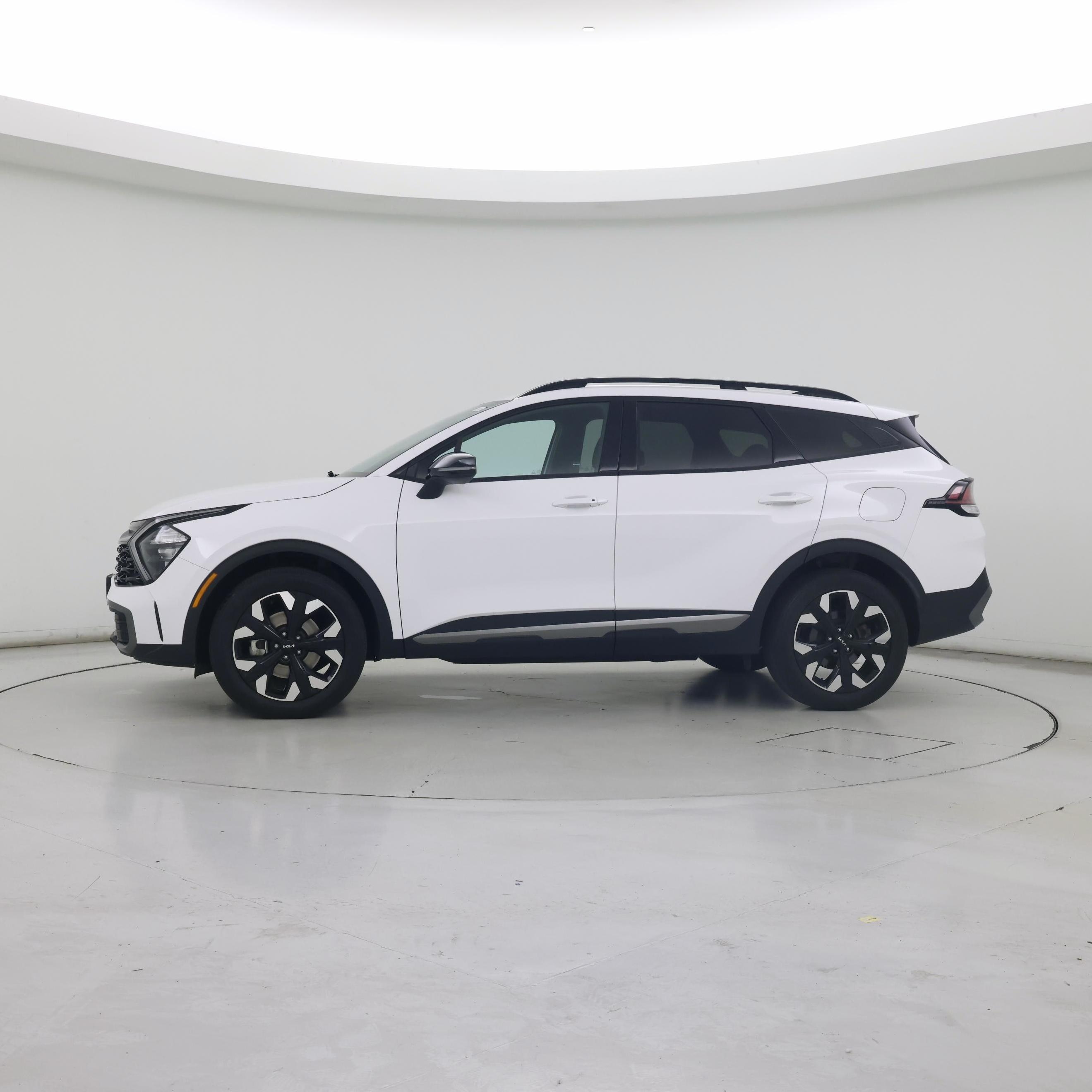Thumbnail: 2023 Kia Sportage - 3