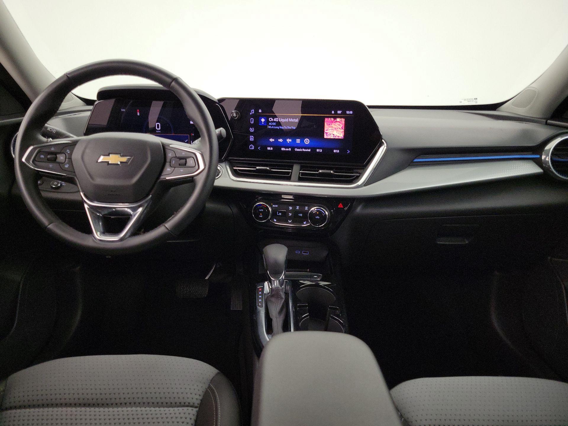 Thumbnail: 2025 Chevrolet Trax - 9