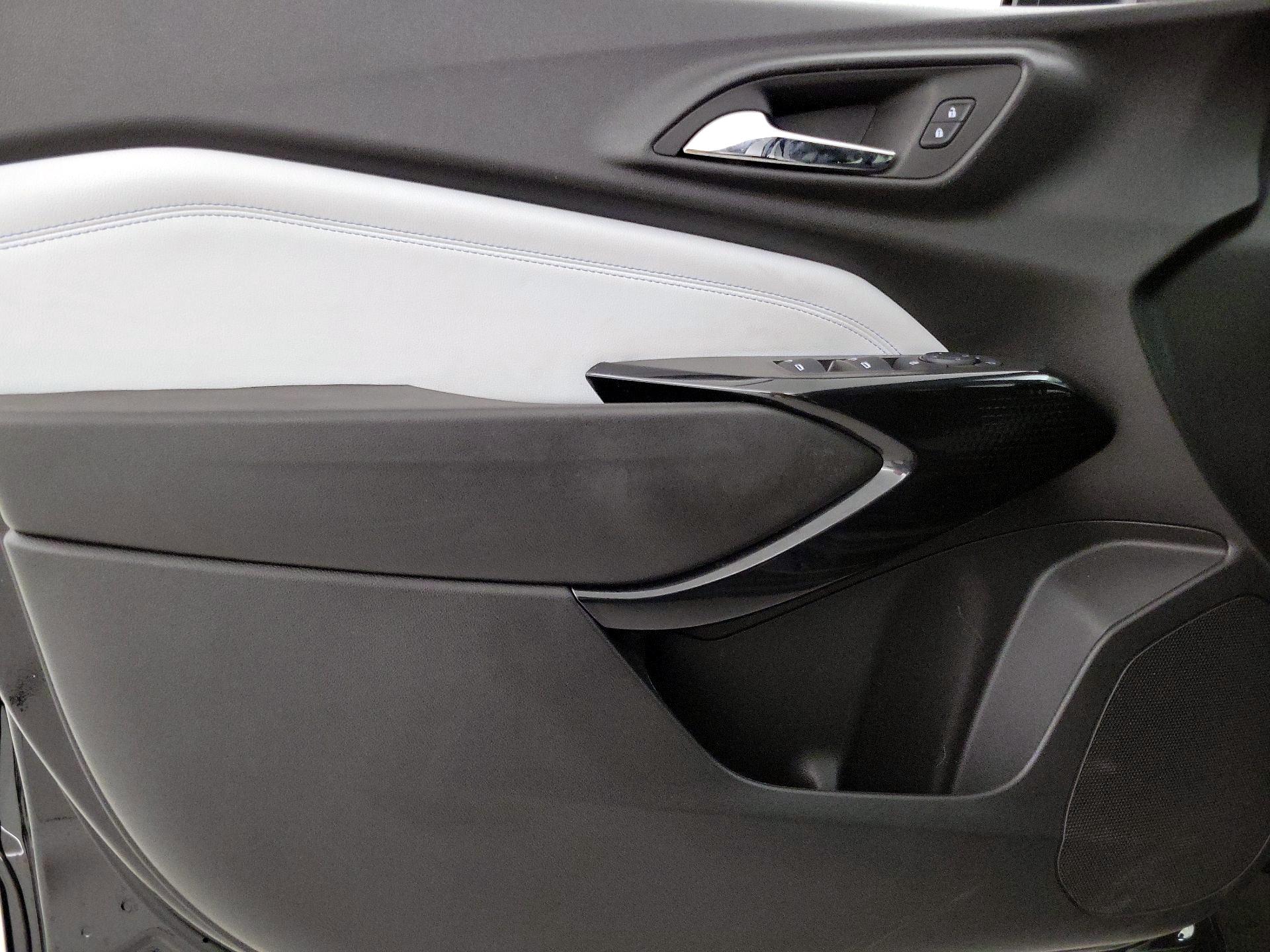 Thumbnail: 2025 Chevrolet Trax - 12