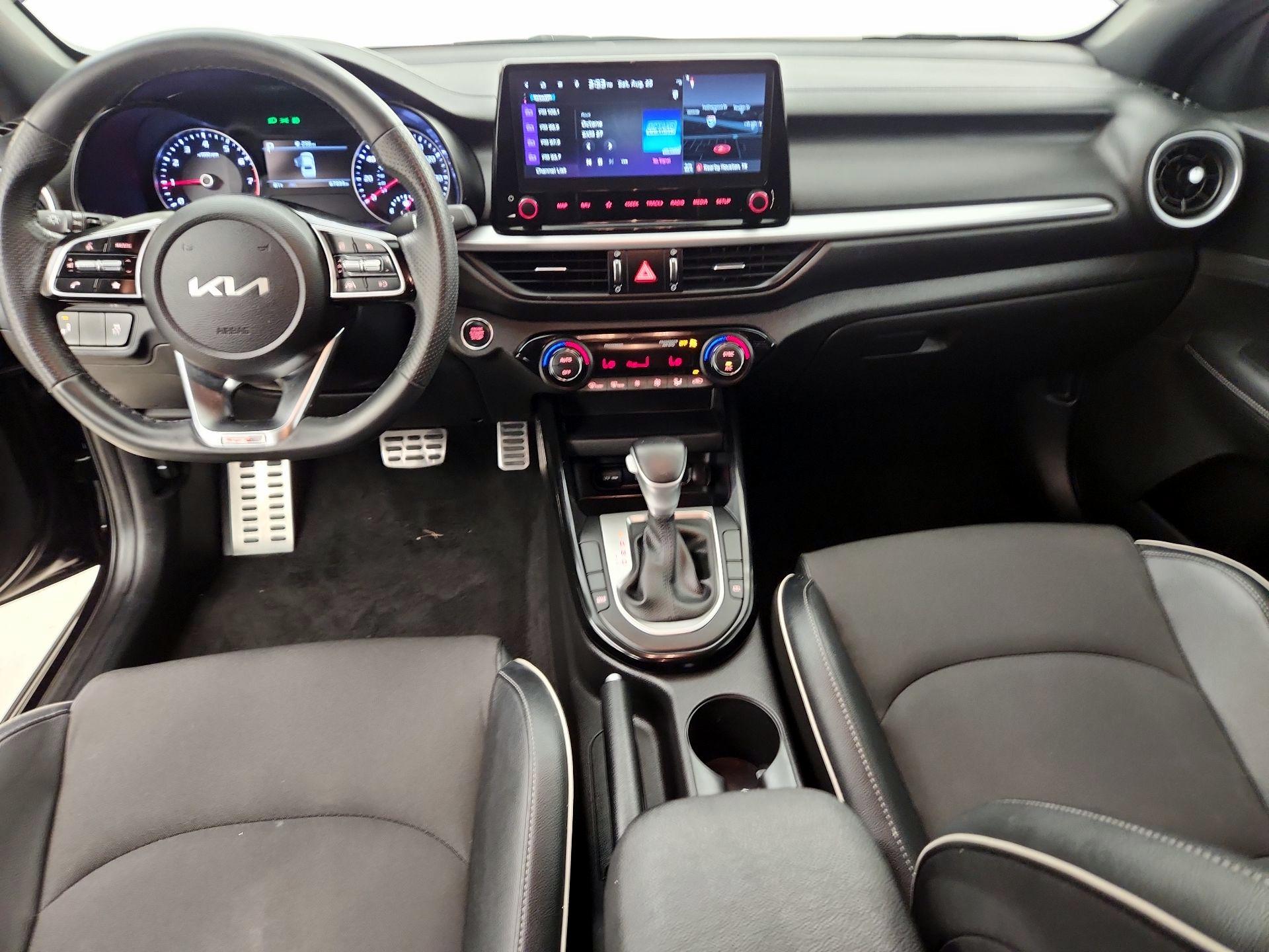 Thumbnail: 2023 Kia Forte - 9