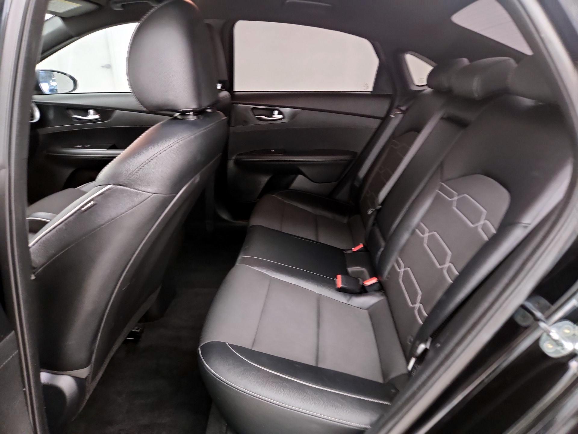 Thumbnail: 2023 Kia Forte - 19