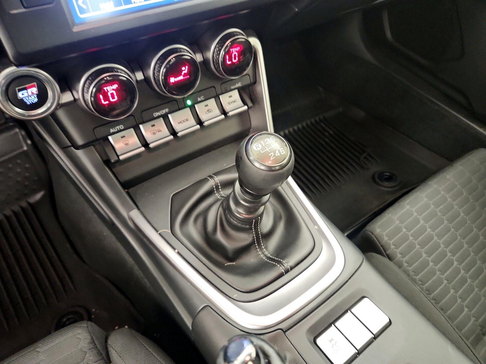 2024 Toyota GR86 Base - Photo 16