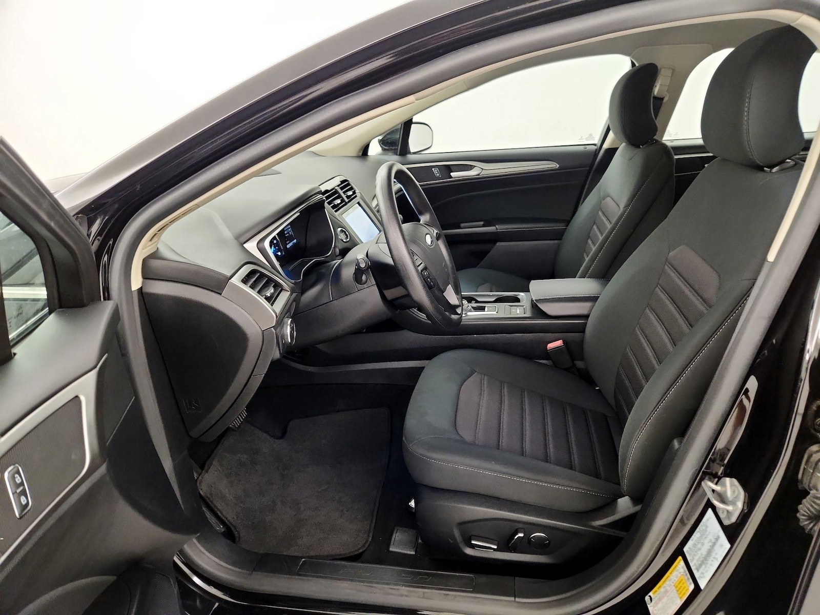 2019 Ford Fusion Hybrid SE - Photo 12