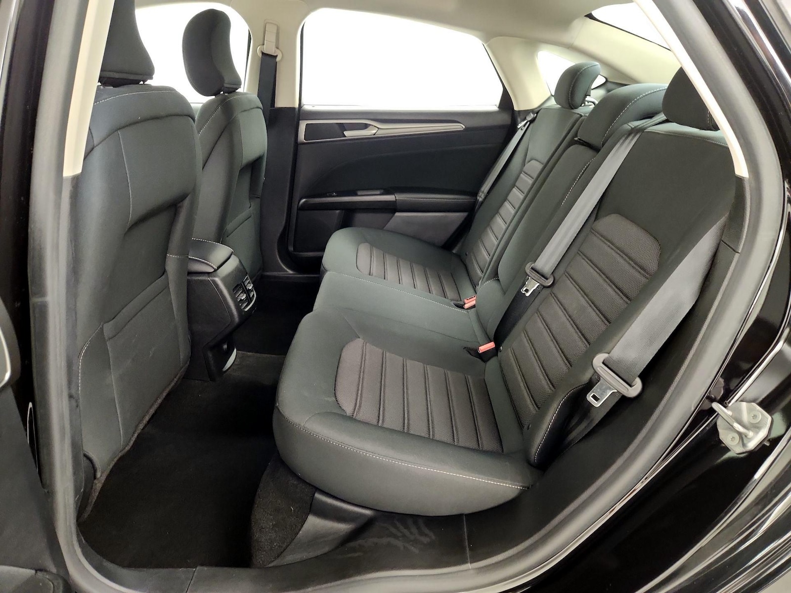 2019 Ford Fusion Hybrid SE - Photo 21