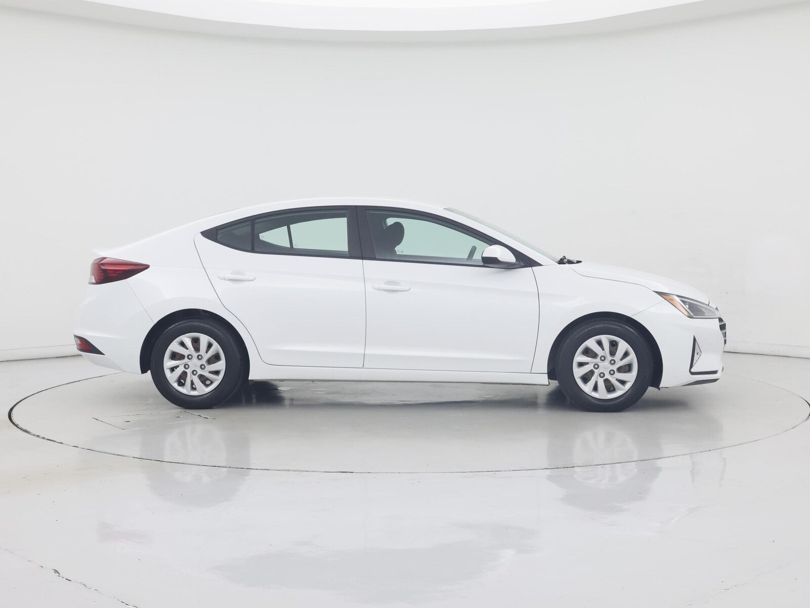 2020 Hyundai Elantra SE - Photo 8
